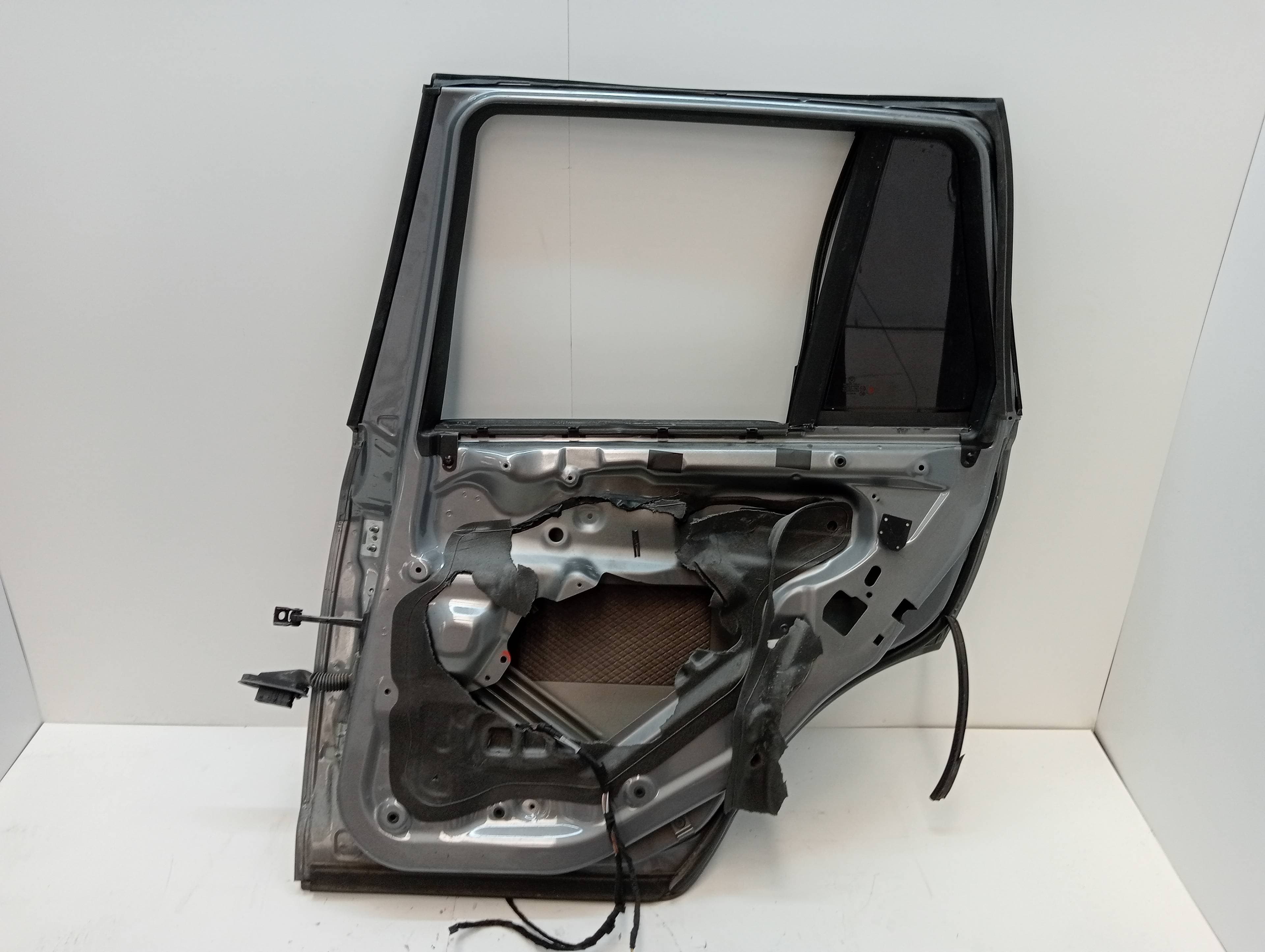 Puerta trasera derecha BMW X3 (E83) 2