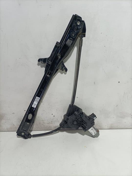 Elevalunas delantero derecho VOLKSWAGEN AMAROK
