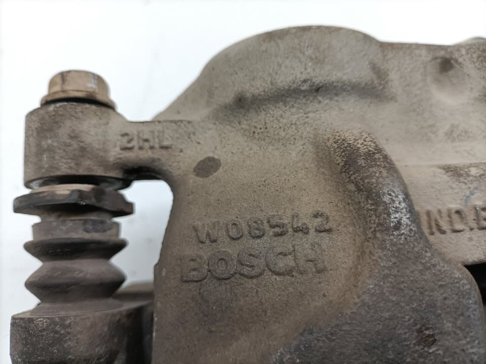 Recambio VOLKSWAGEN AMAROK ref. 2H0615105C 3