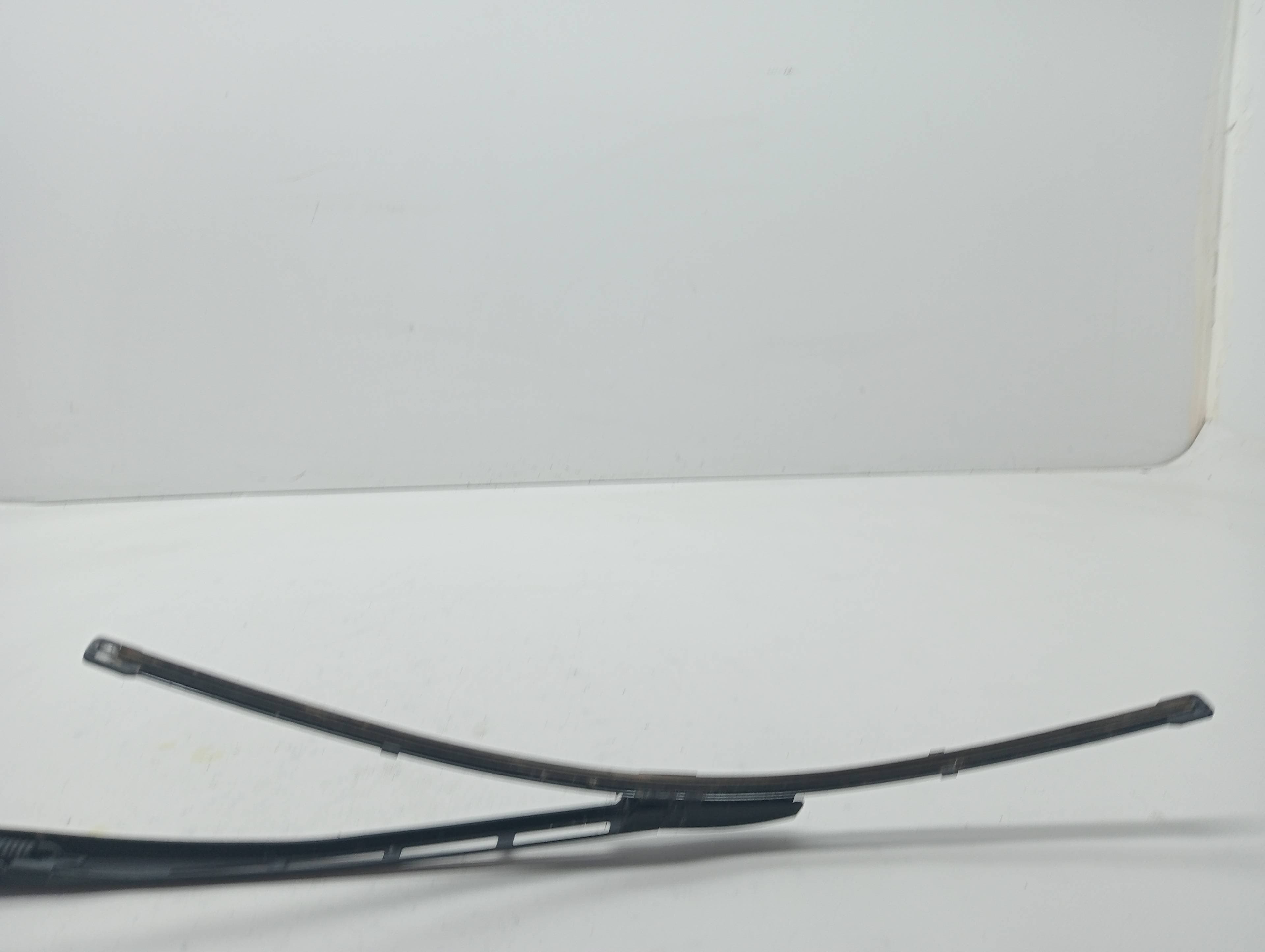 Brazo limpia delantero derecho AUDI A4 BERLINA (8E) 2