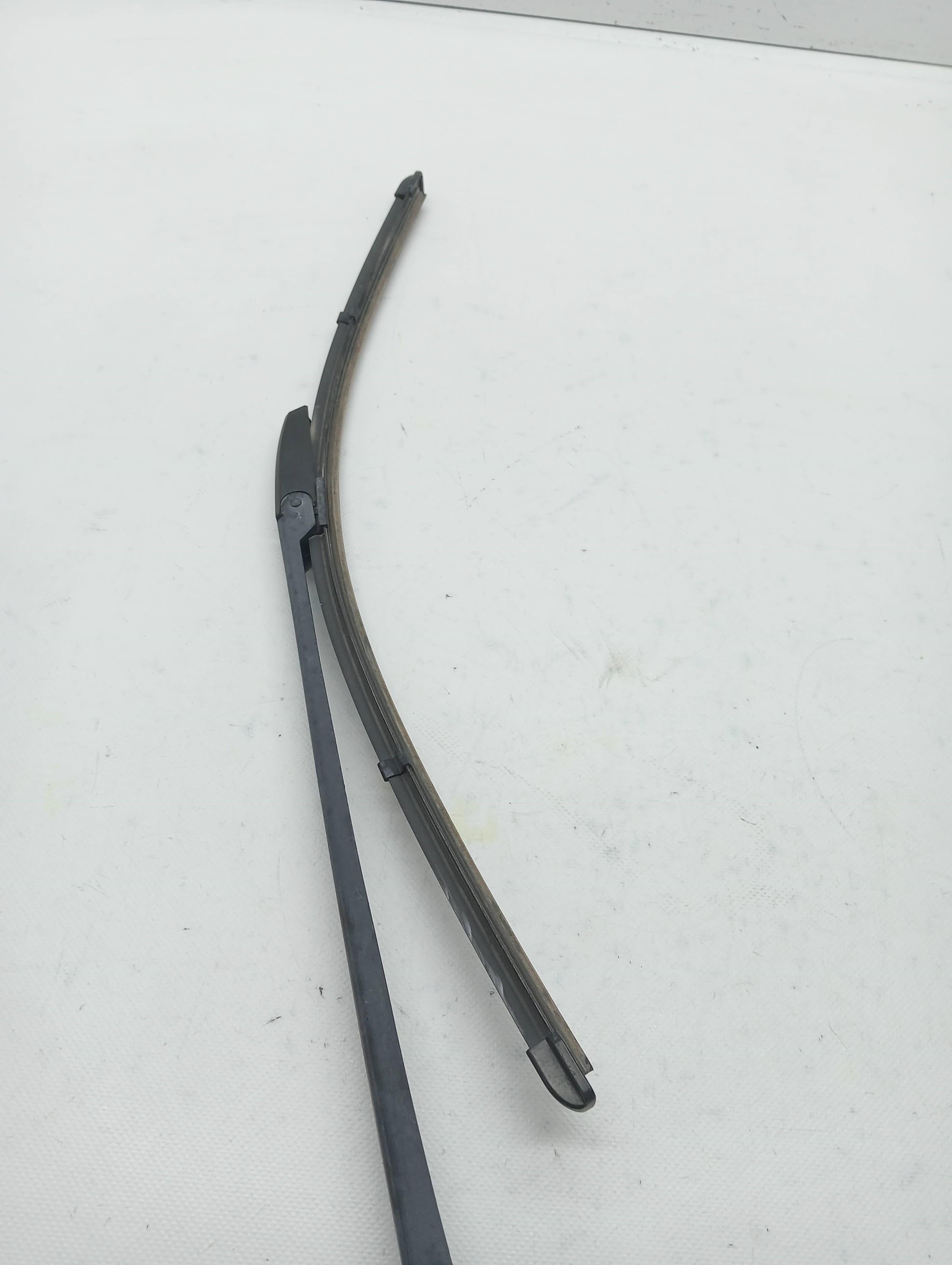 Brazo limpia delantero izquierdo AUDI A4 BERLINA (8E) 2
