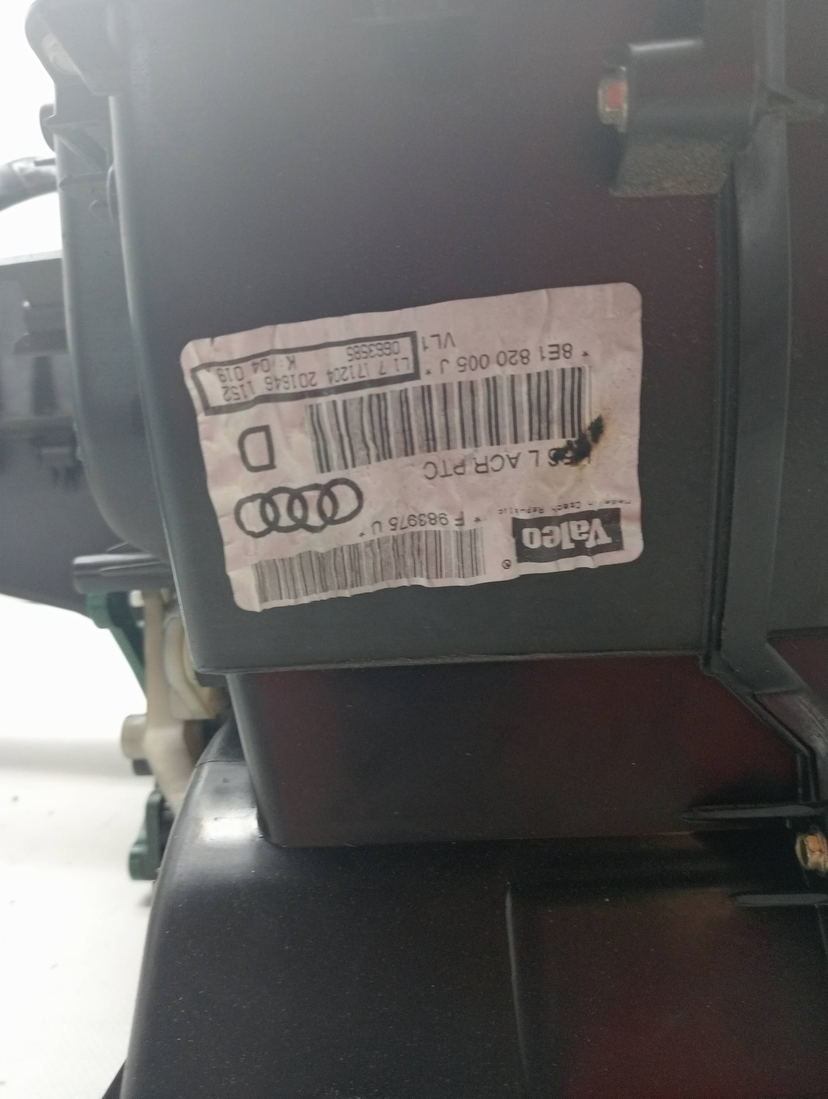 Mueble interior calefaccion AUDI A4 BERLINA (8E) 3