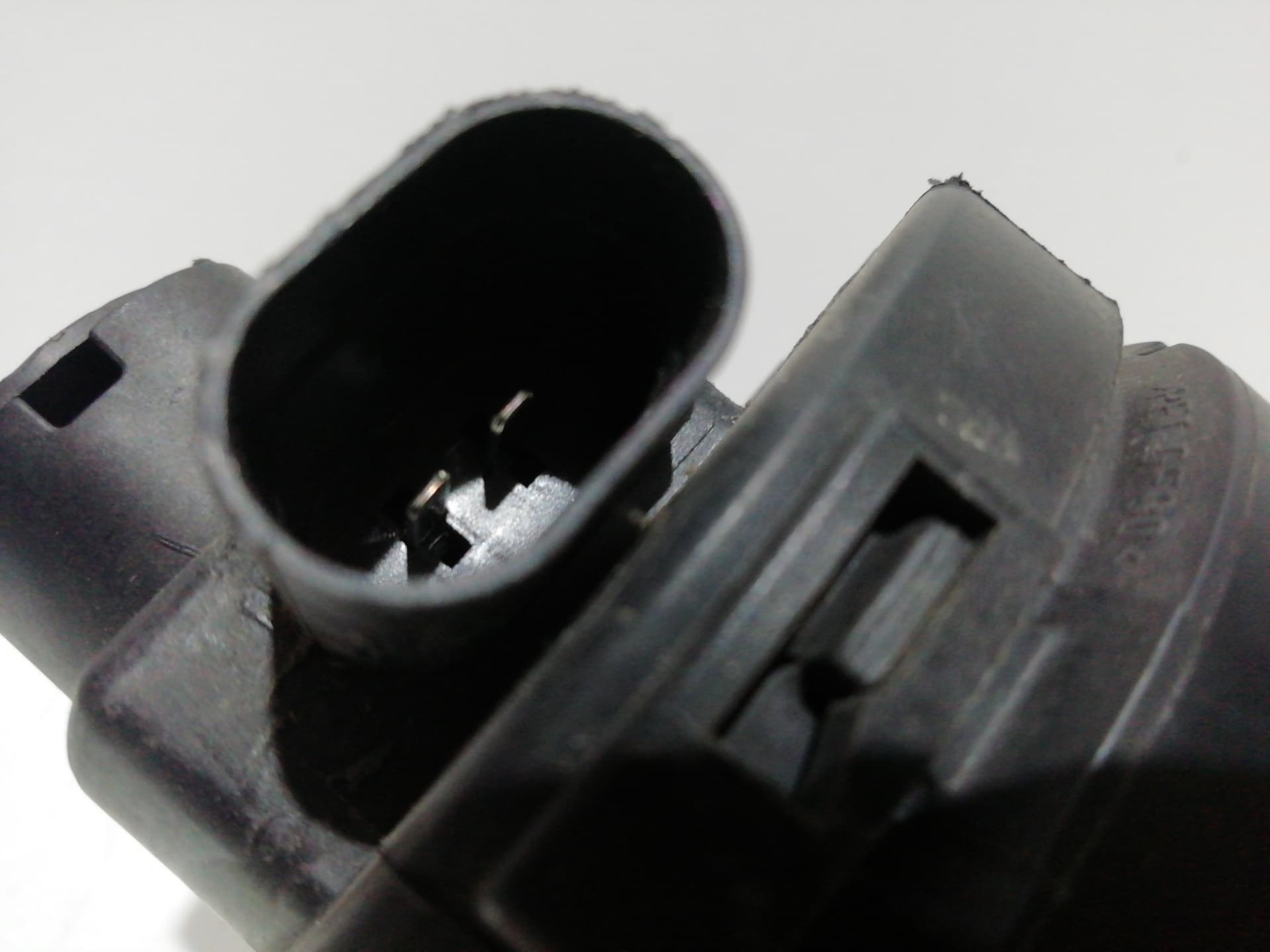 Faro antiniebla derecho VOLKSWAGEN PASSAT BERLINA (3B3) 4