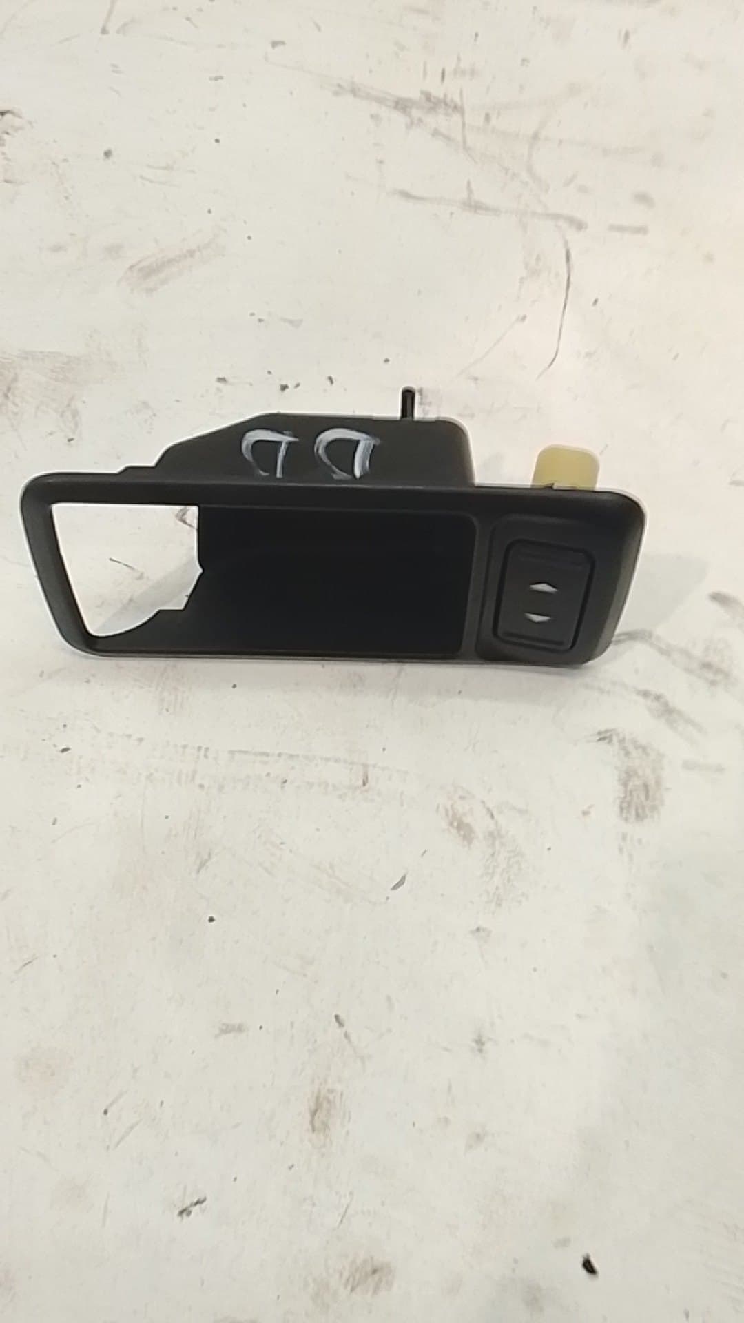 Mando elevalunas delantero derecho FORD FOCUS BERLINA (CAP)