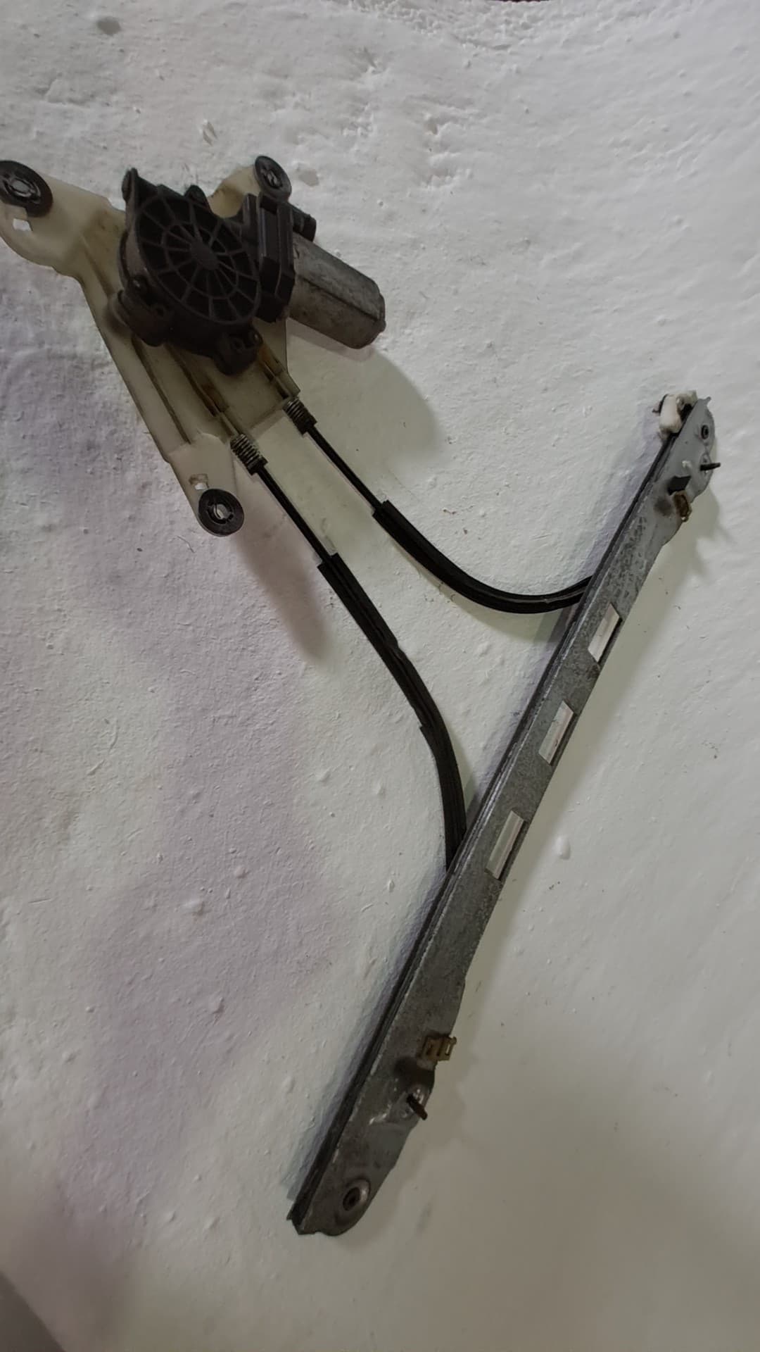 Elevalunas delantero derecho RENAULT MAXITY