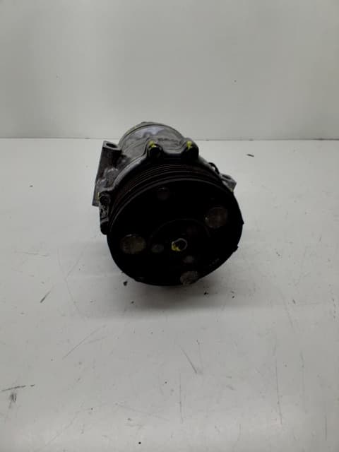 Recambio OPEL MERIVA ref. 24421642