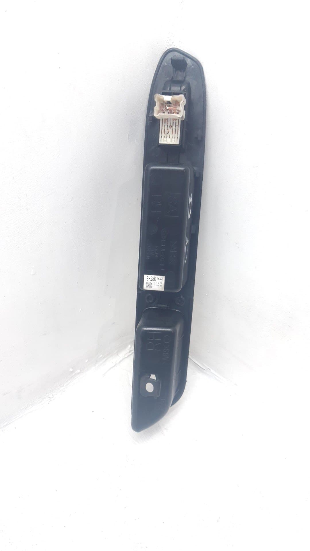 Mando elevalunas delantero derecho SUBARU FORESTER S10 (SF) 2