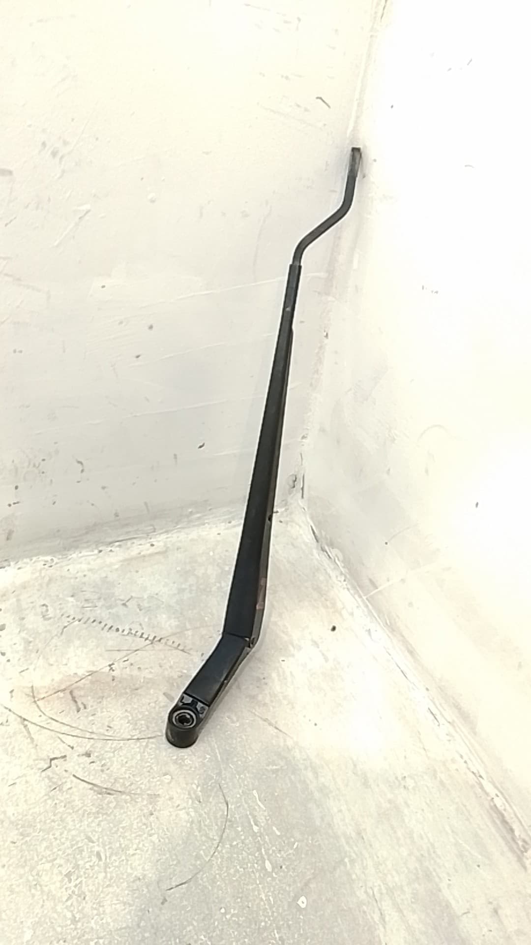 Brazo limpia delantero izquierdo TOYOTA COROLLA VERSO (R1) 3