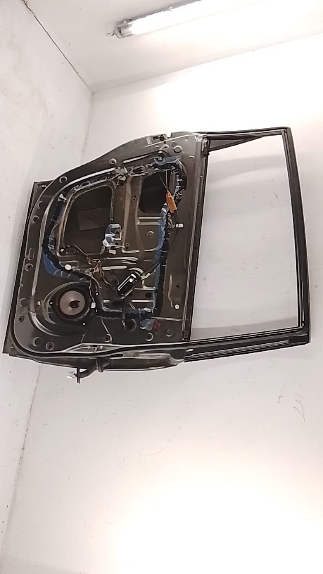 Puerta trasera izquierda TOYOTA COROLLA VERSO (R1) 2