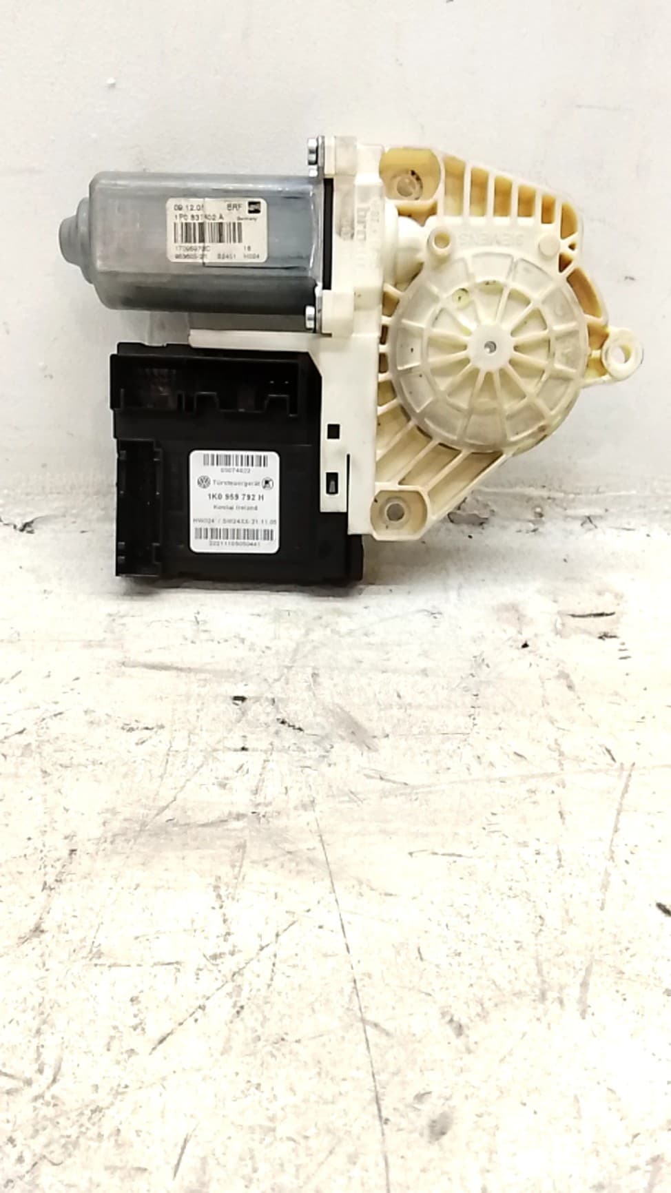 Motor elevalunas delantero derecho SEAT LEON (1P1) 4