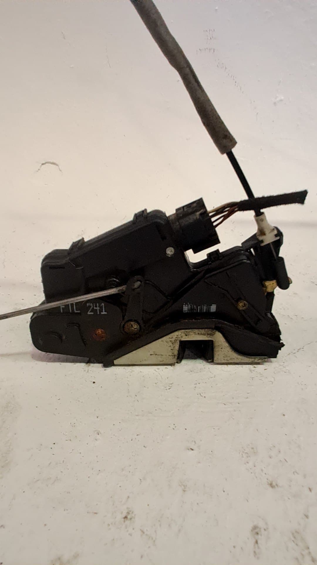 Cerradura puerta delantera izquierda BMW SERIE 3 BERLINA (E46) 3