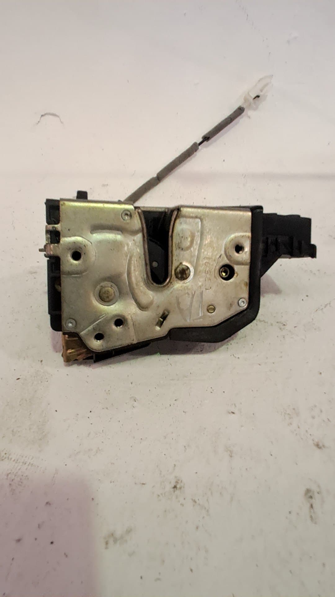 Cerradura puerta trasera derecha BMW SERIE 3 BERLINA (E46)