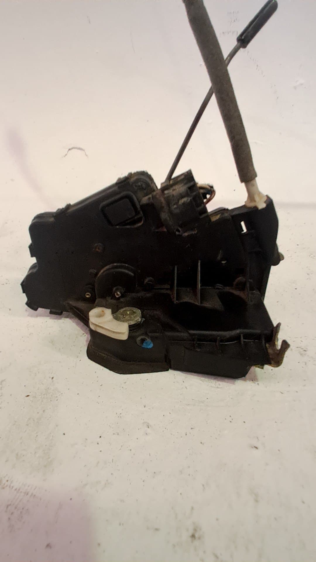 Cerradura puerta trasera derecha BMW SERIE 3 BERLINA (E46) 2
