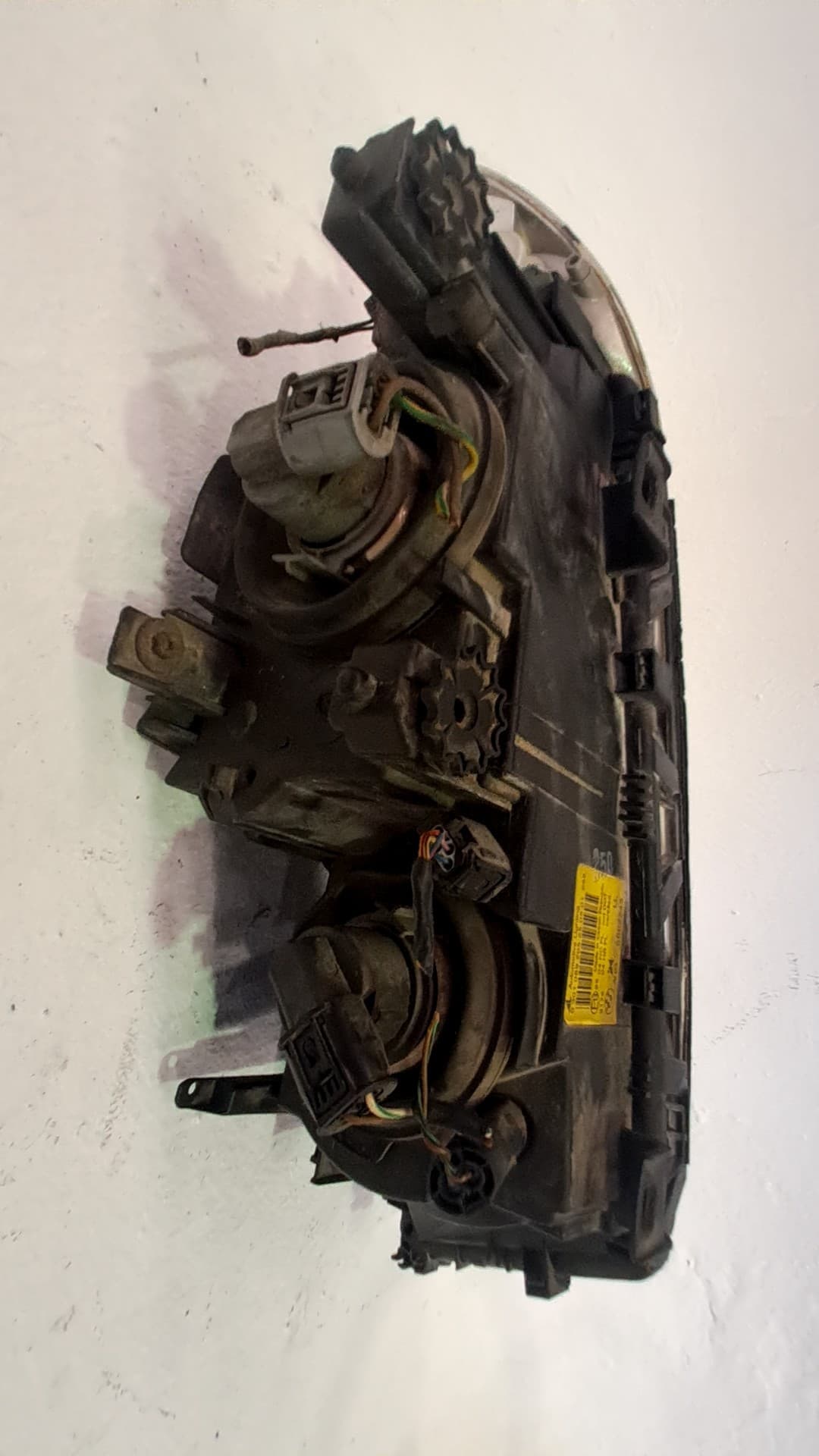 Faro izquierdo BMW SERIE 3 BERLINA (E46) 2