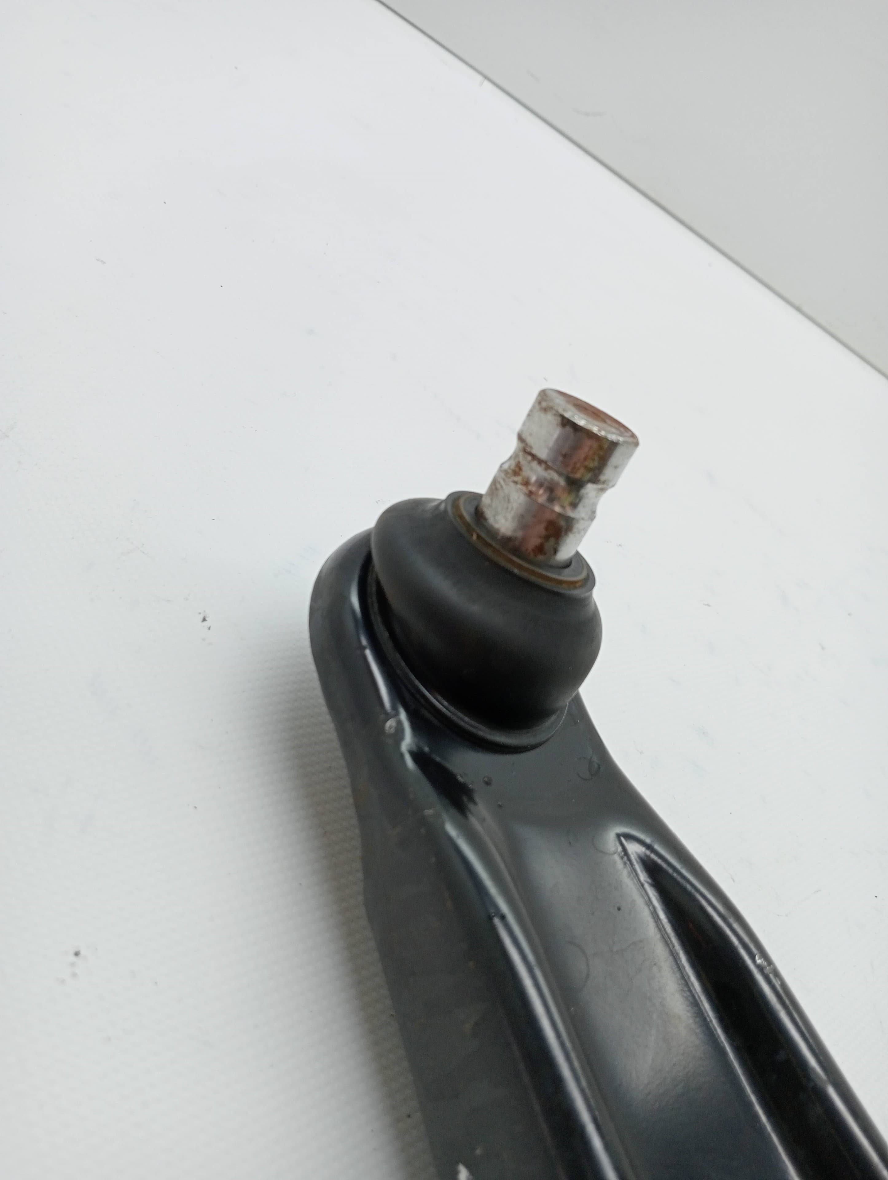 Brazo suspension inferior delantero derecho MITSUBISHI ASX 2