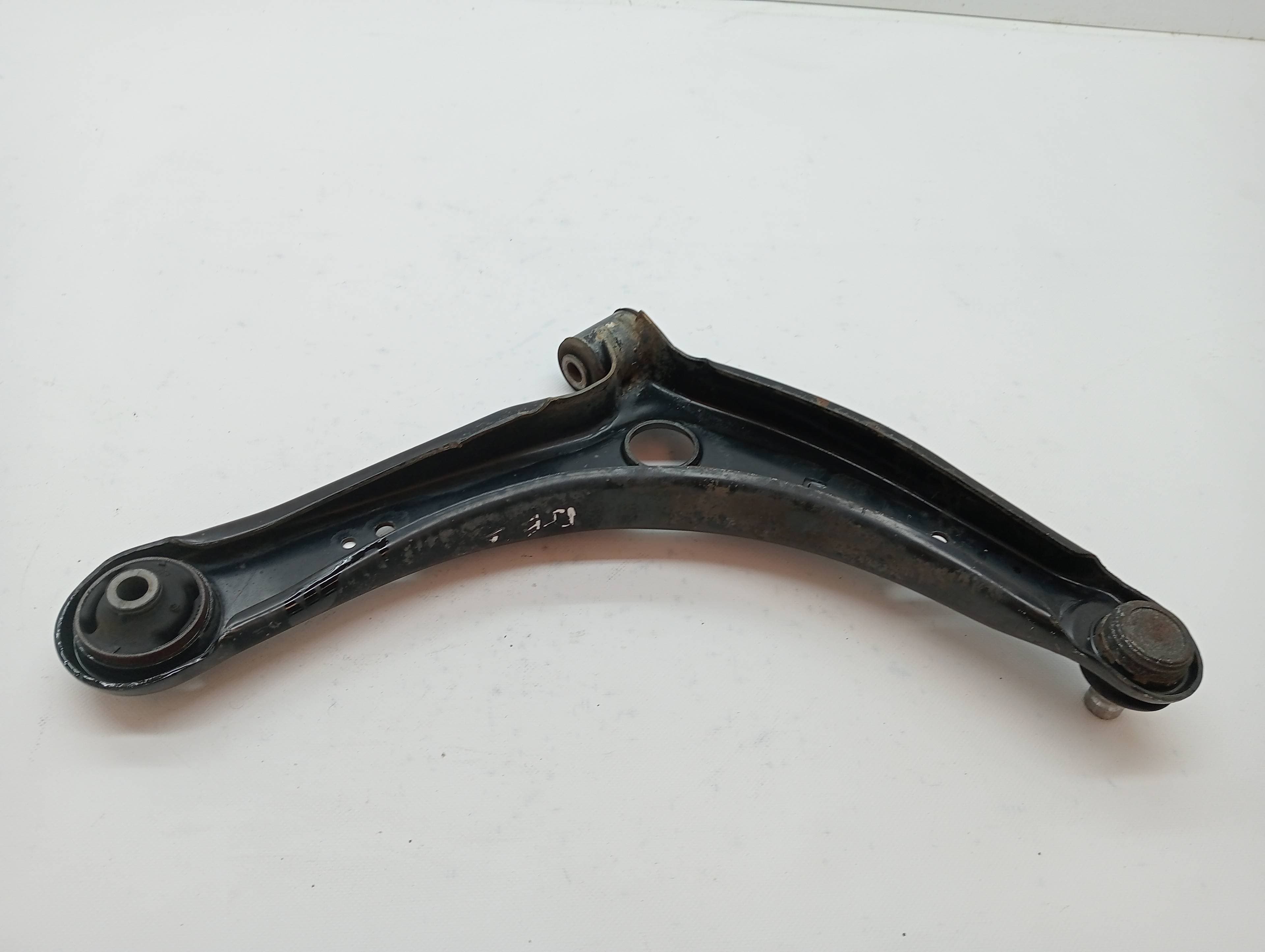 Brazo suspension inferior delantero izquierdo MITSUBISHI ASX 2