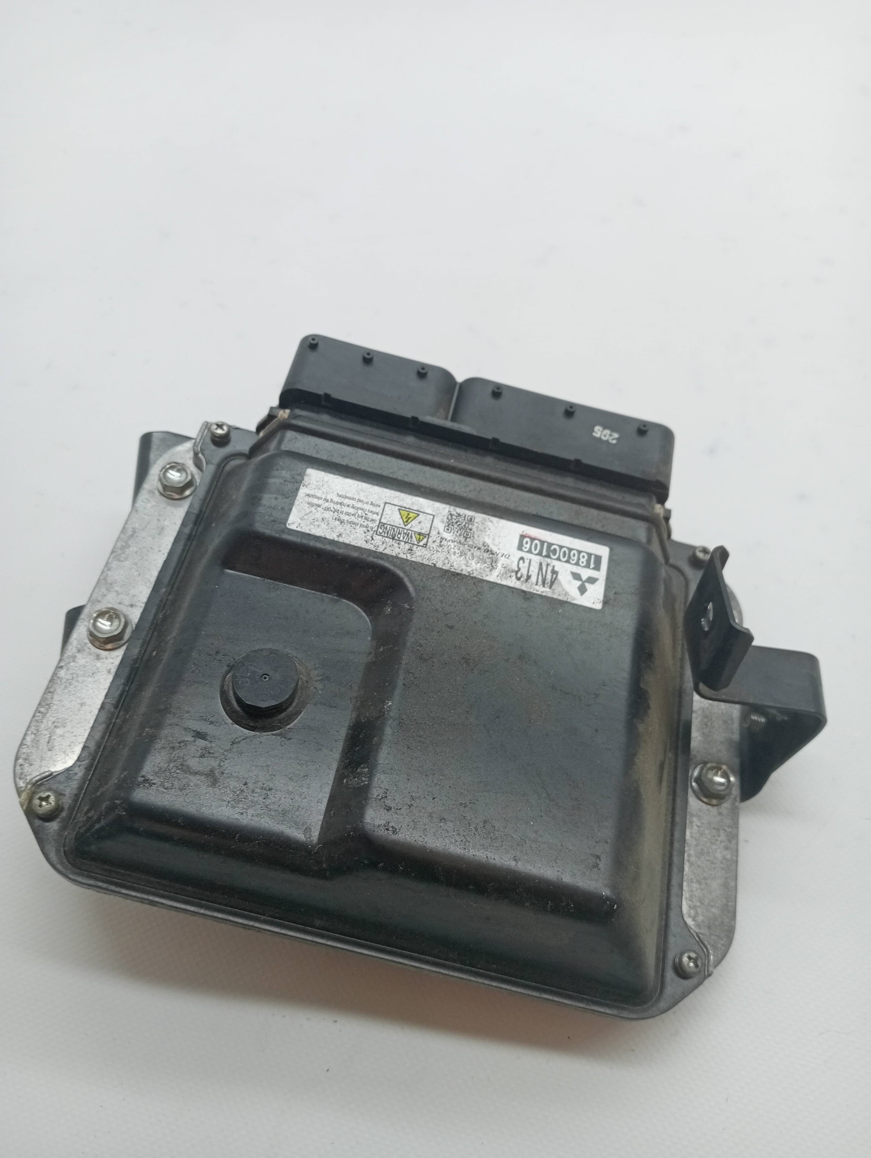 Centralita motor uce MITSUBISHI ASX