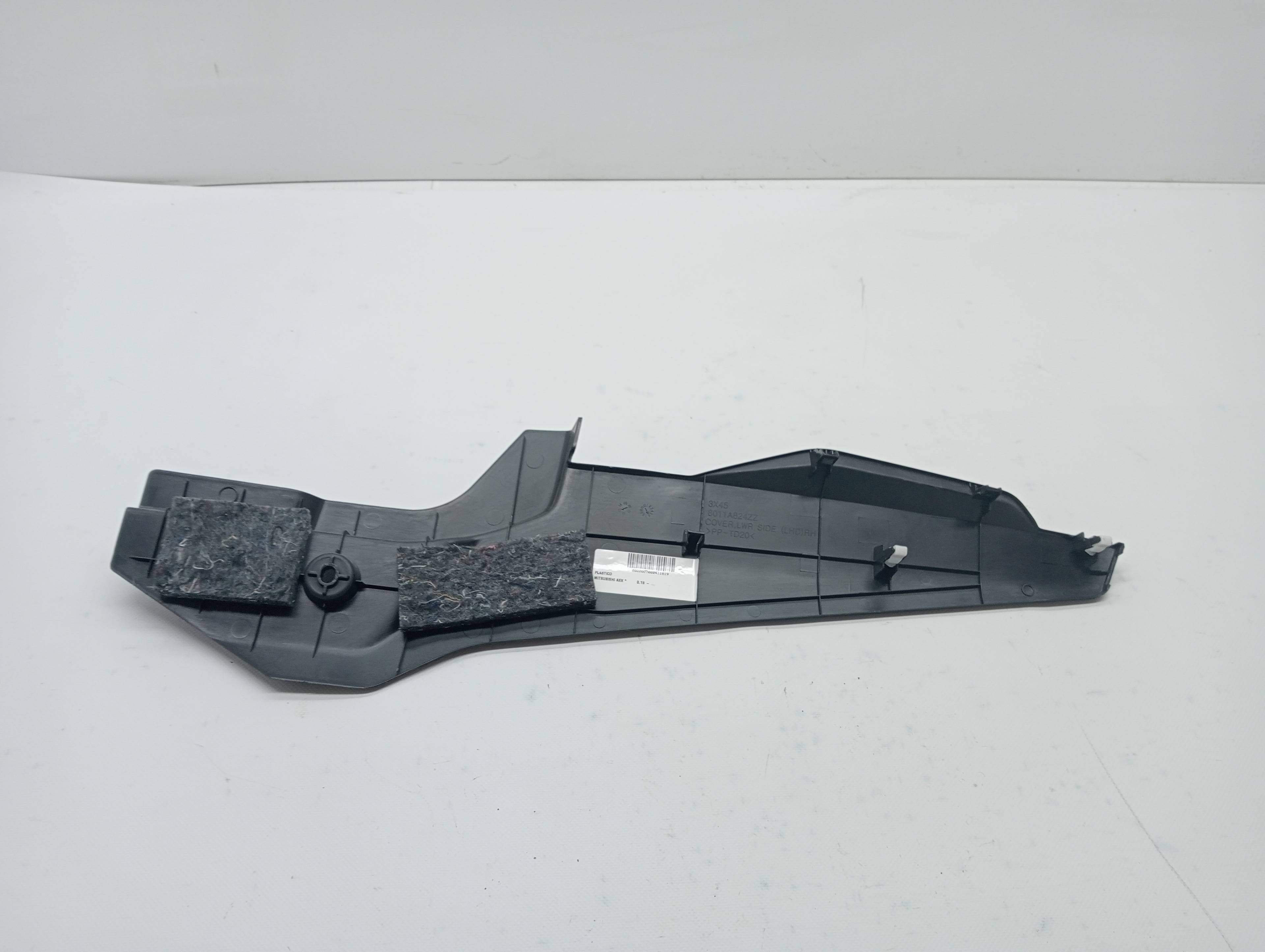 Plastico MITSUBISHI ASX 3