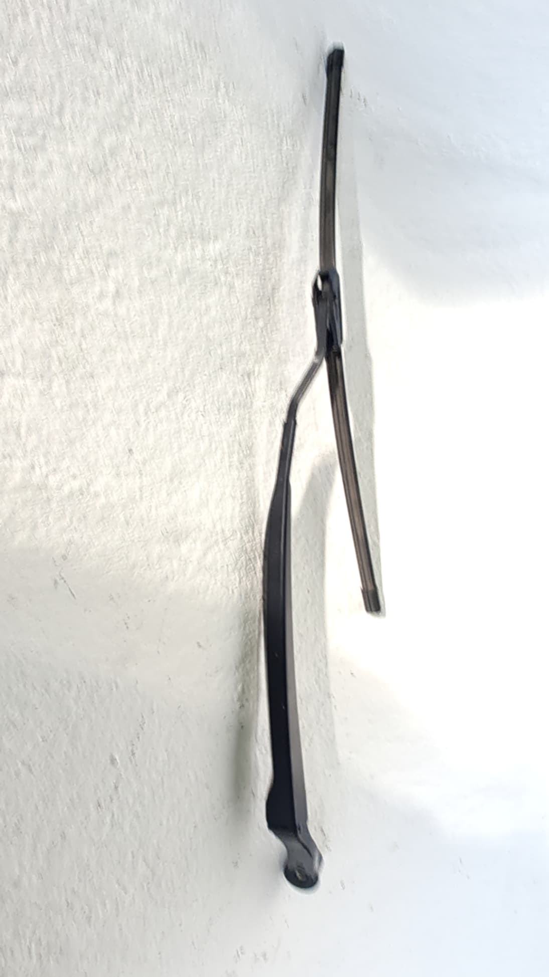 Brazo limpia delantero izquierdo LEXUS RX300 (MCU15)