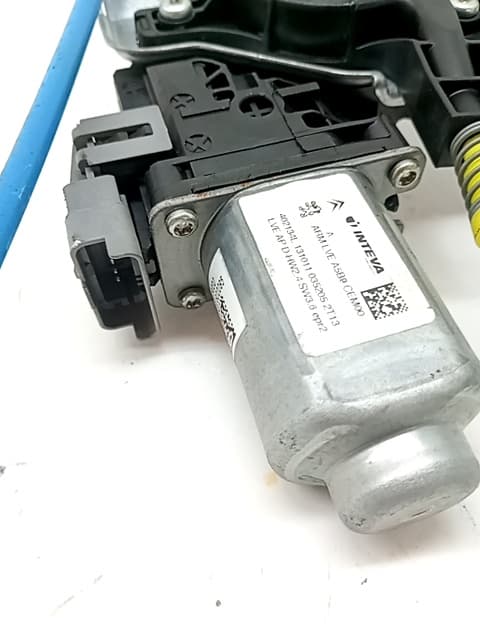 Elevalunas delantero derecho CITROEN C3 PICASSO 2