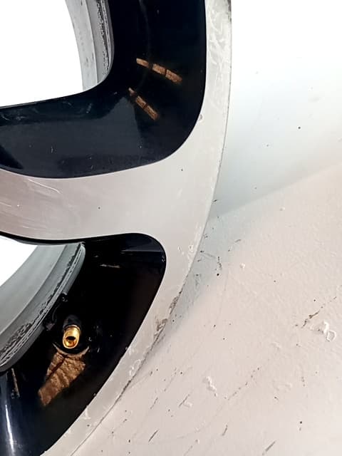 Llanta CITROEN C3 PICASSO 4