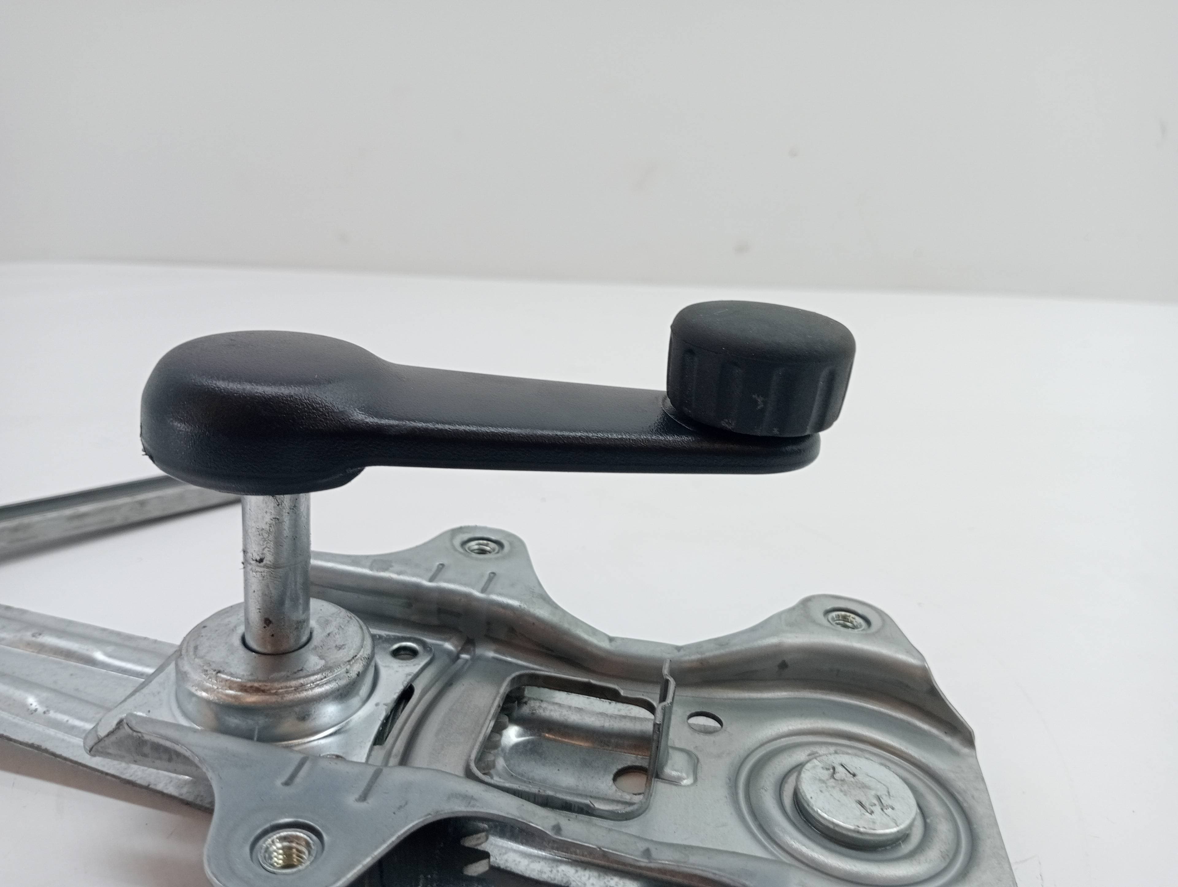 Elevalunas trasero izquierdo NISSAN MICRA K14 2
