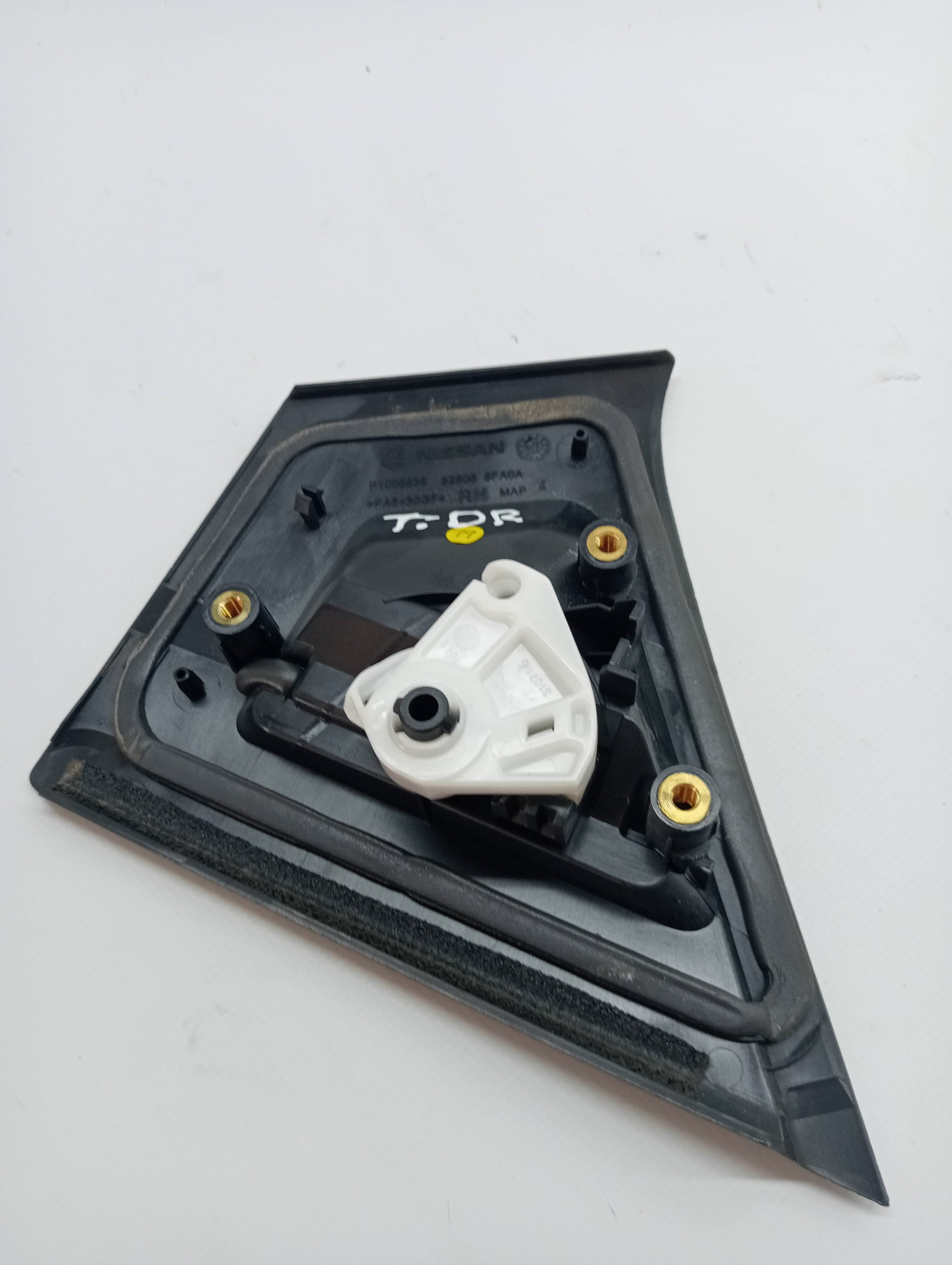 Maneta exterior trasera derecha NISSAN MICRA K14 2