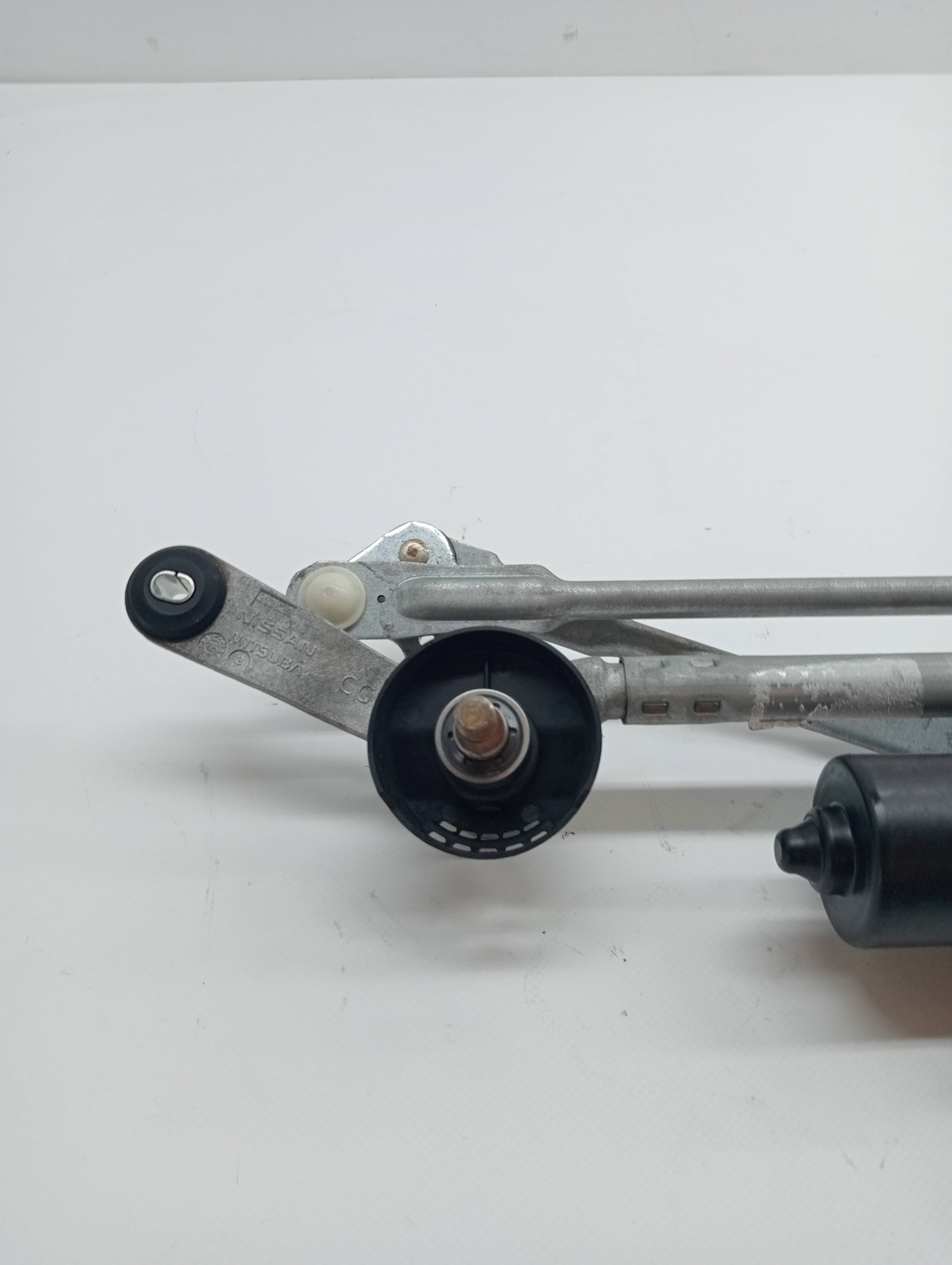 Motor limpia delantero NISSAN MICRA K14 2