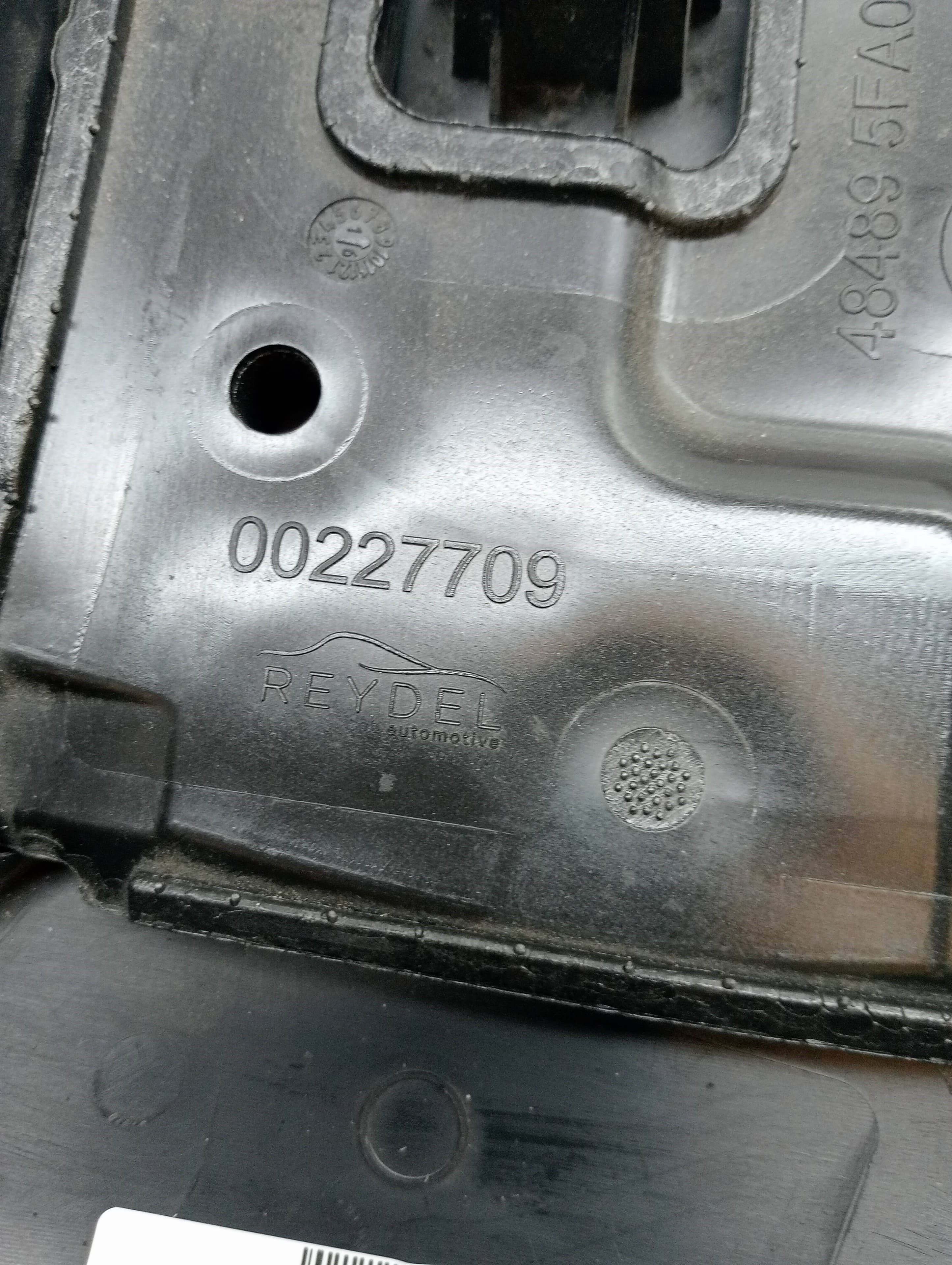 Plastico NISSAN MICRA K14 2