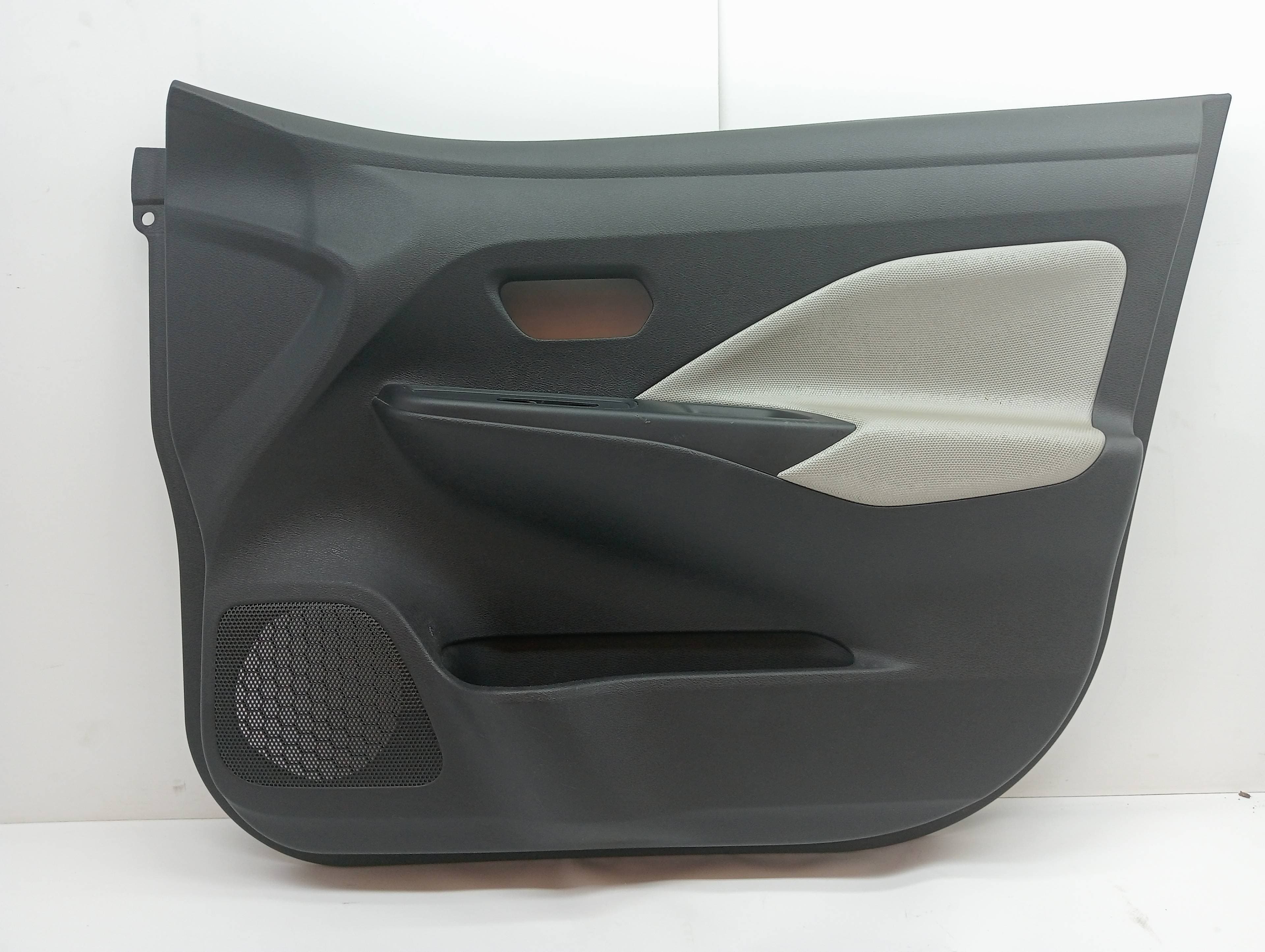 Guarnecido puerta delantera derecha NISSAN MICRA K14