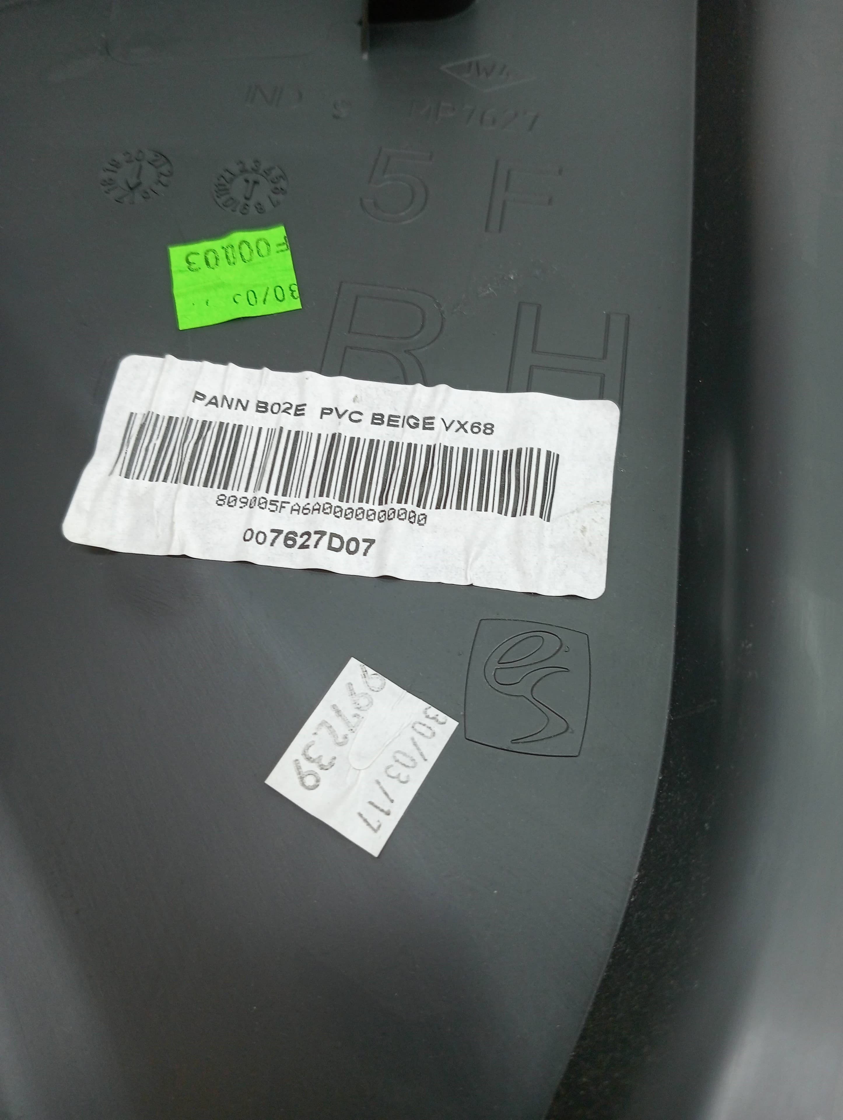 Guarnecido puerta delantera derecha NISSAN MICRA K14 2