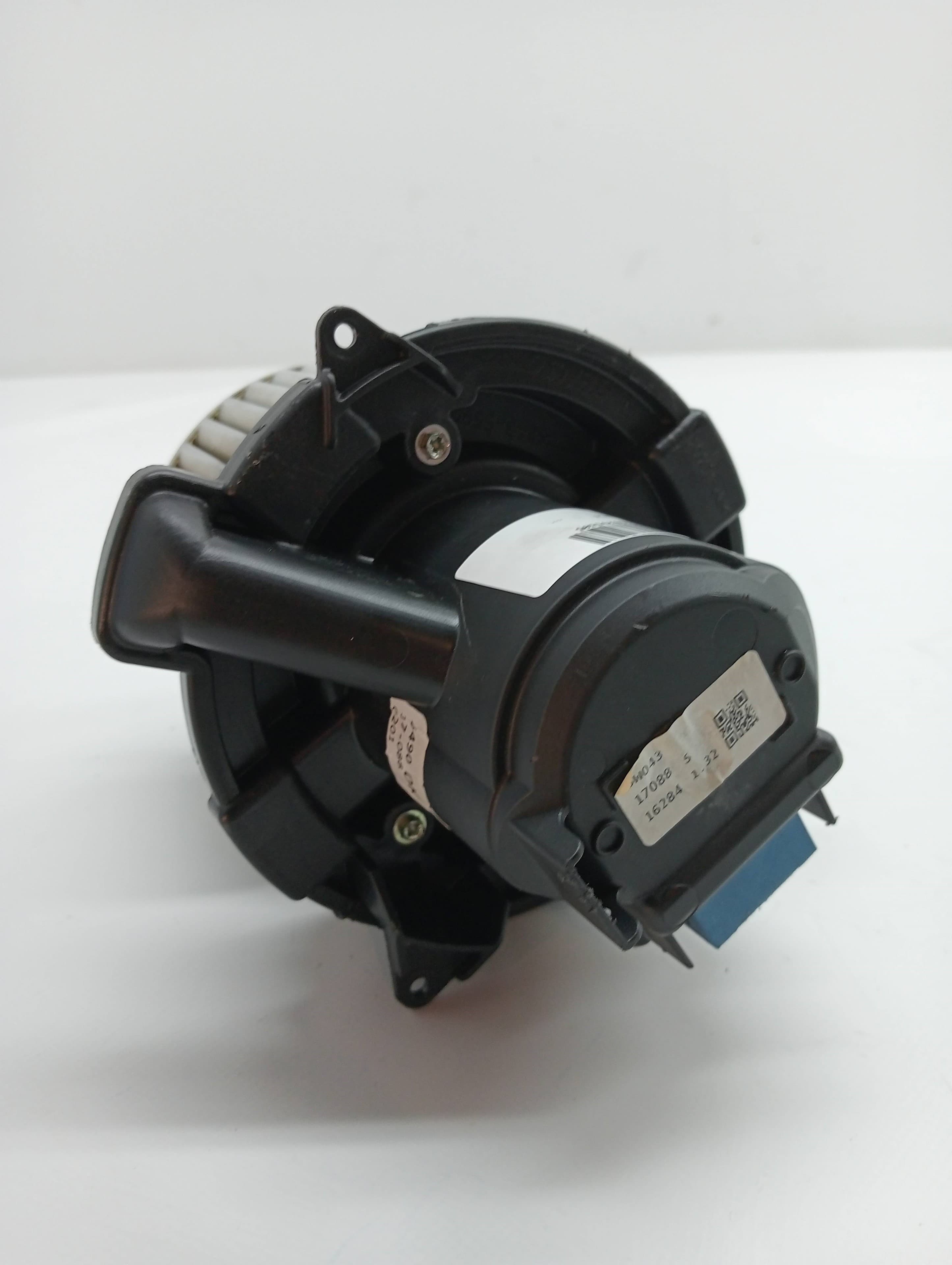 Motor calefaccion NISSAN MICRA K14 2