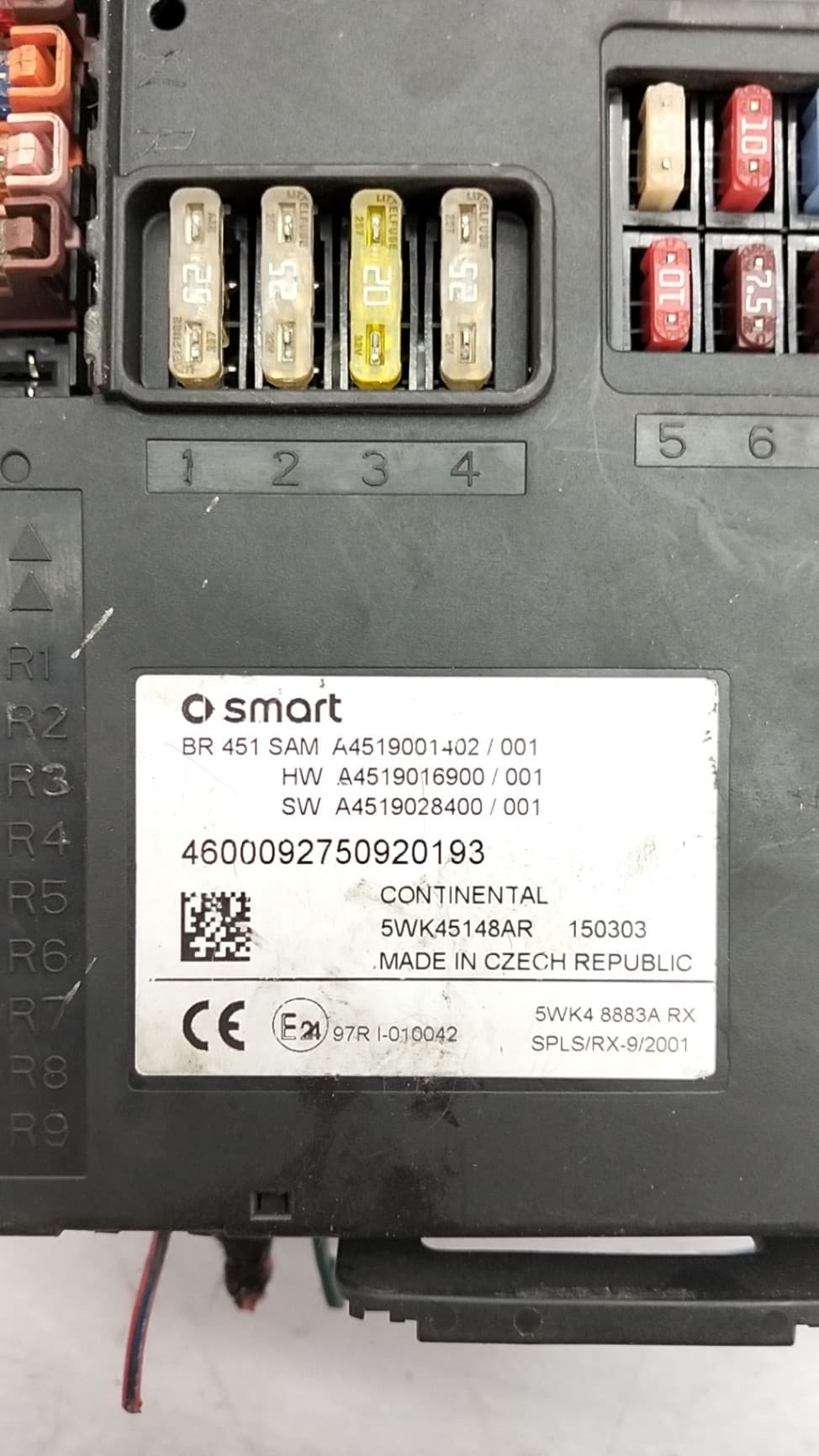 Caja reles / fusibles SMART FORTWO COUPE (451) 3
