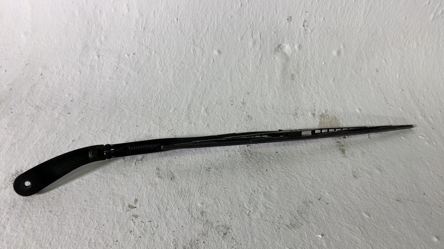 Brazo limpia delantero izquierdo SAAB 9-3 BERLINA 2