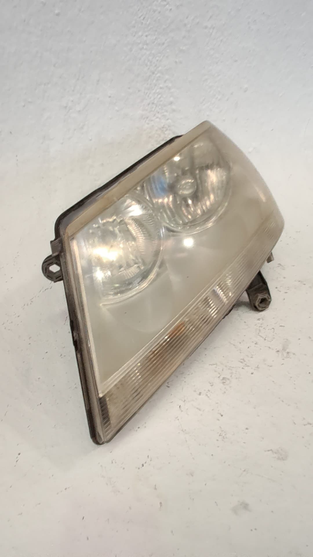 Faro izquierdo DODGE AVENGER 3