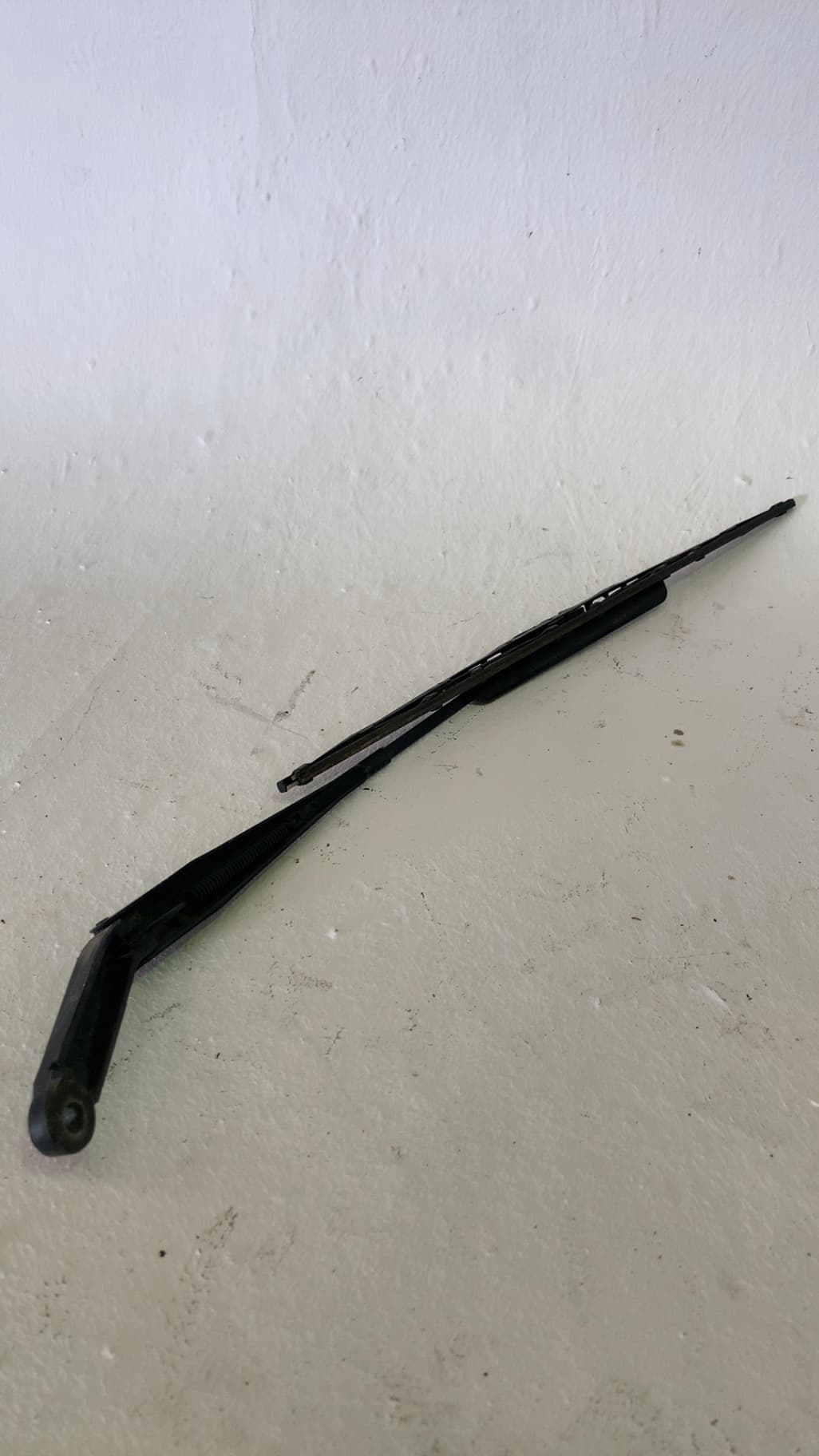 Brazo limpia delantero derecho FORD MONDEO III TURNIER (BWY) 2