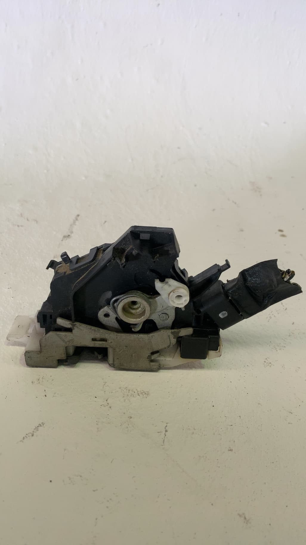 Cerradura puerta delantera izquierda FORD MONDEO III TURNIER (BWY) 2
