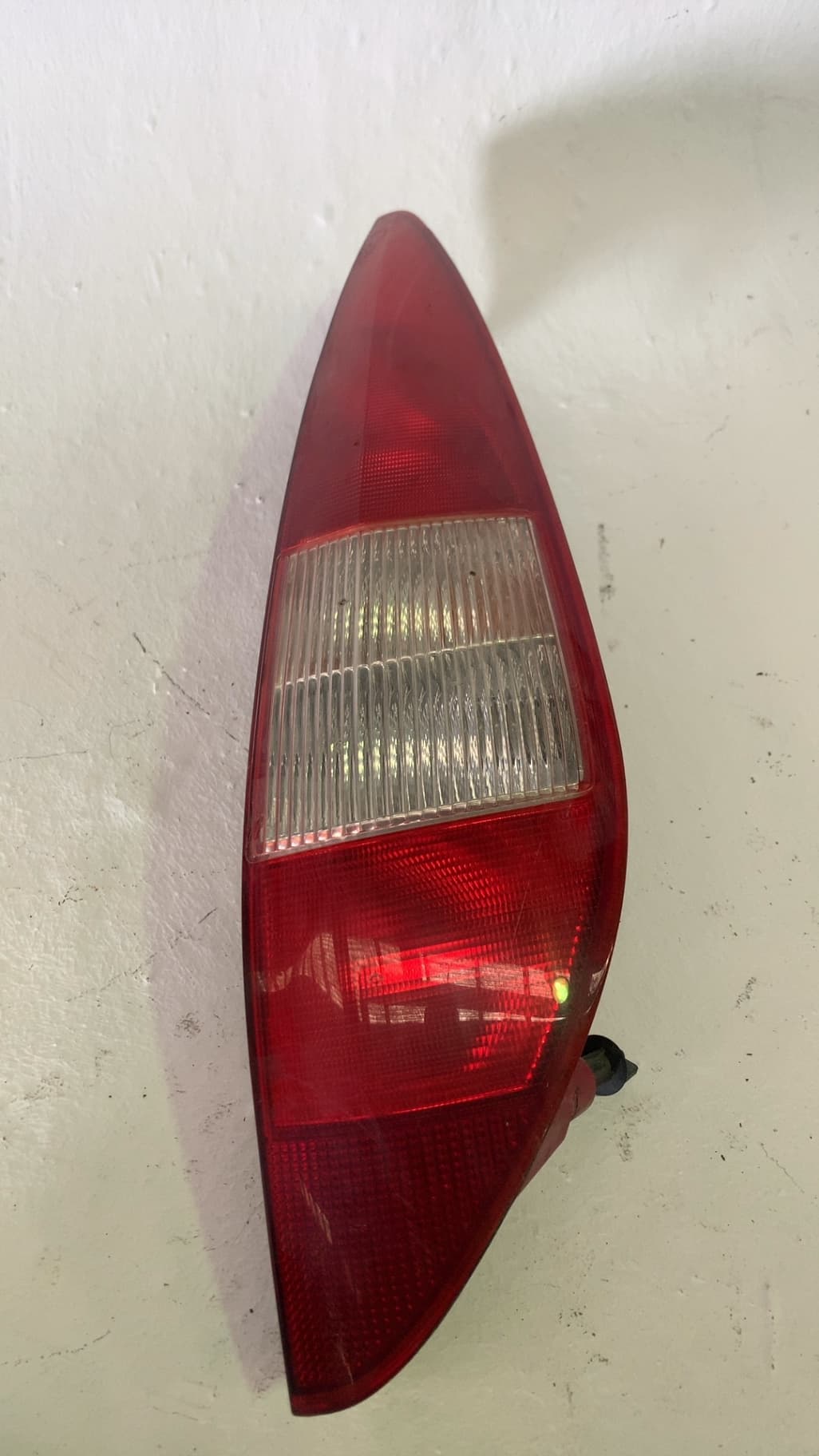 Piloto trasero derecho FORD MONDEO III TURNIER (BWY)