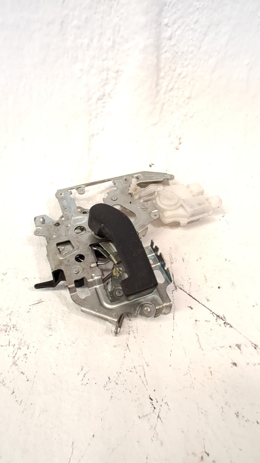 Cerradura puerta trasera izquierda NISSAN NV400 FURGONETA (X62, X62B)