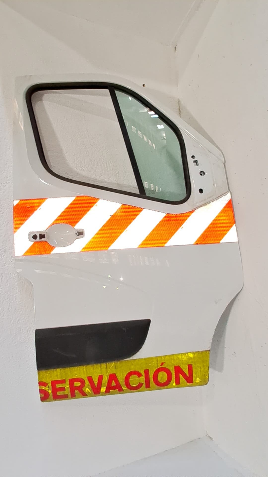 Puerta delantera derecha NISSAN NV400 FURGONETA (X62, X62B)
