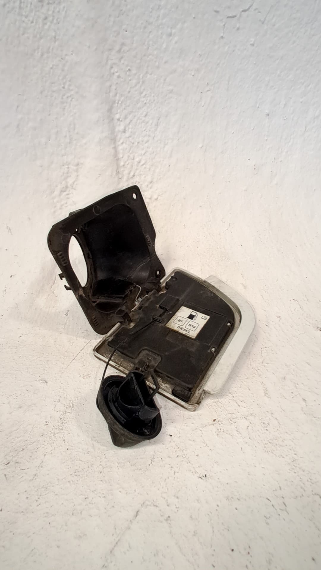 Tapa exterior combustible NISSAN NV400 FURGONETA (X62, X62B) 3