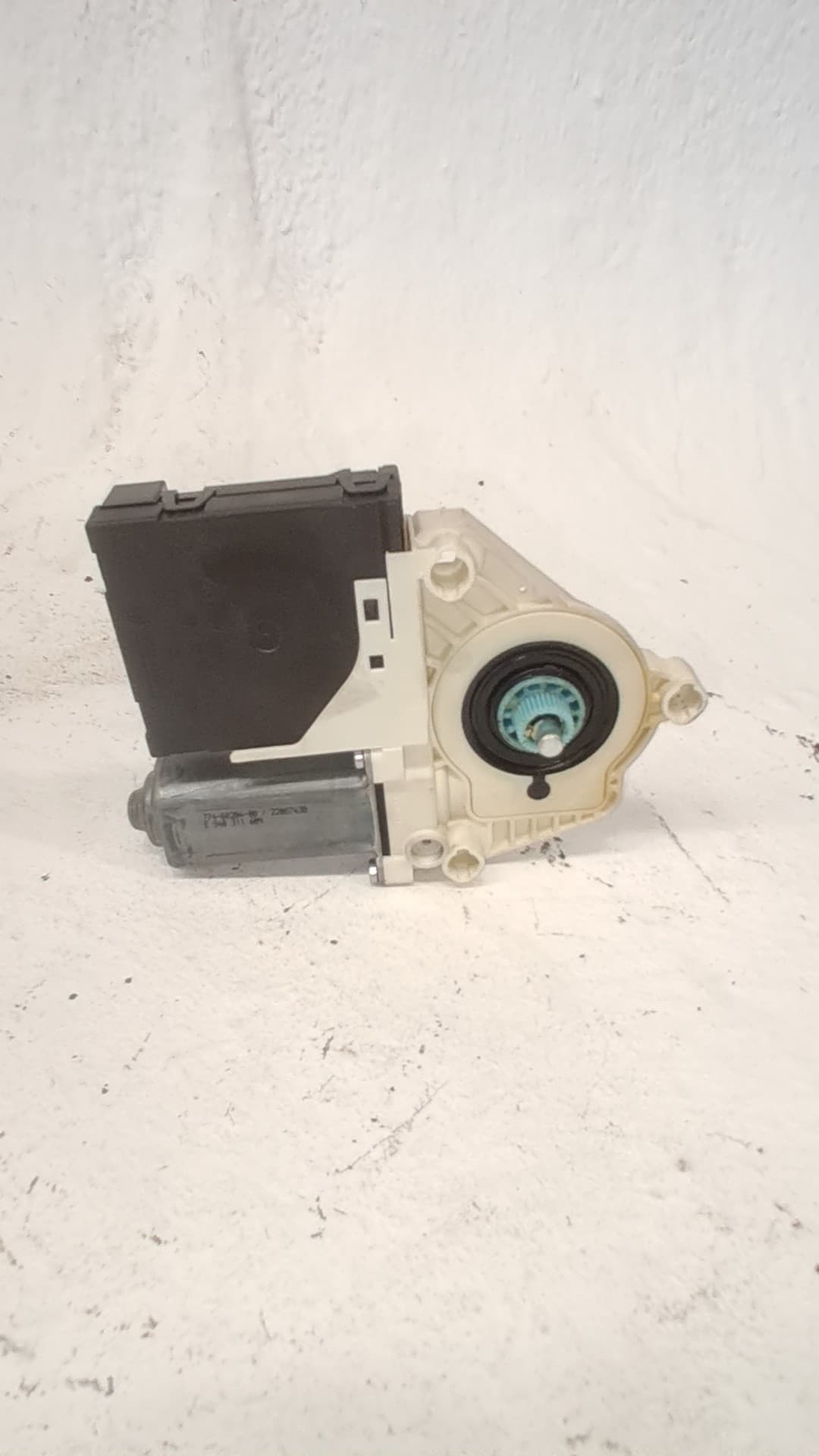 Motor elevalunas delantero derecho SEAT TOLEDO (5P2)