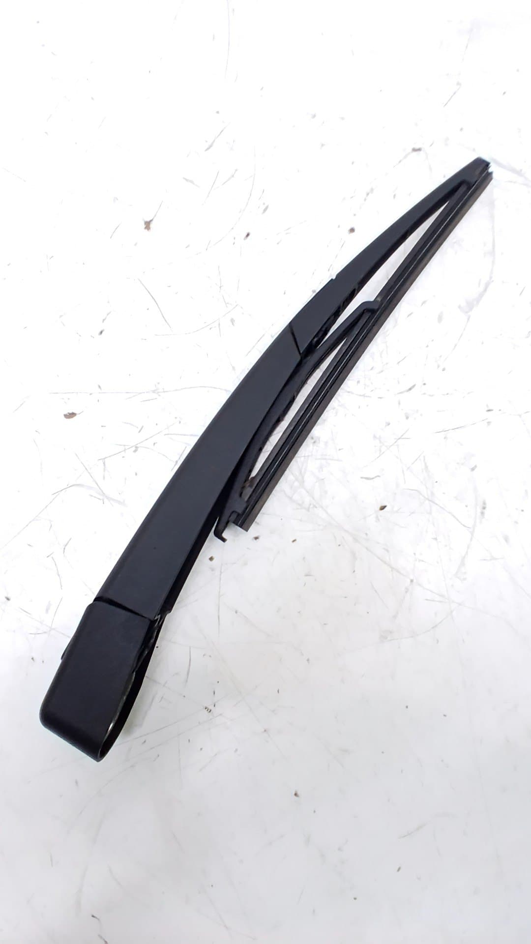 Brazo limpia trasero PEUGEOT 308