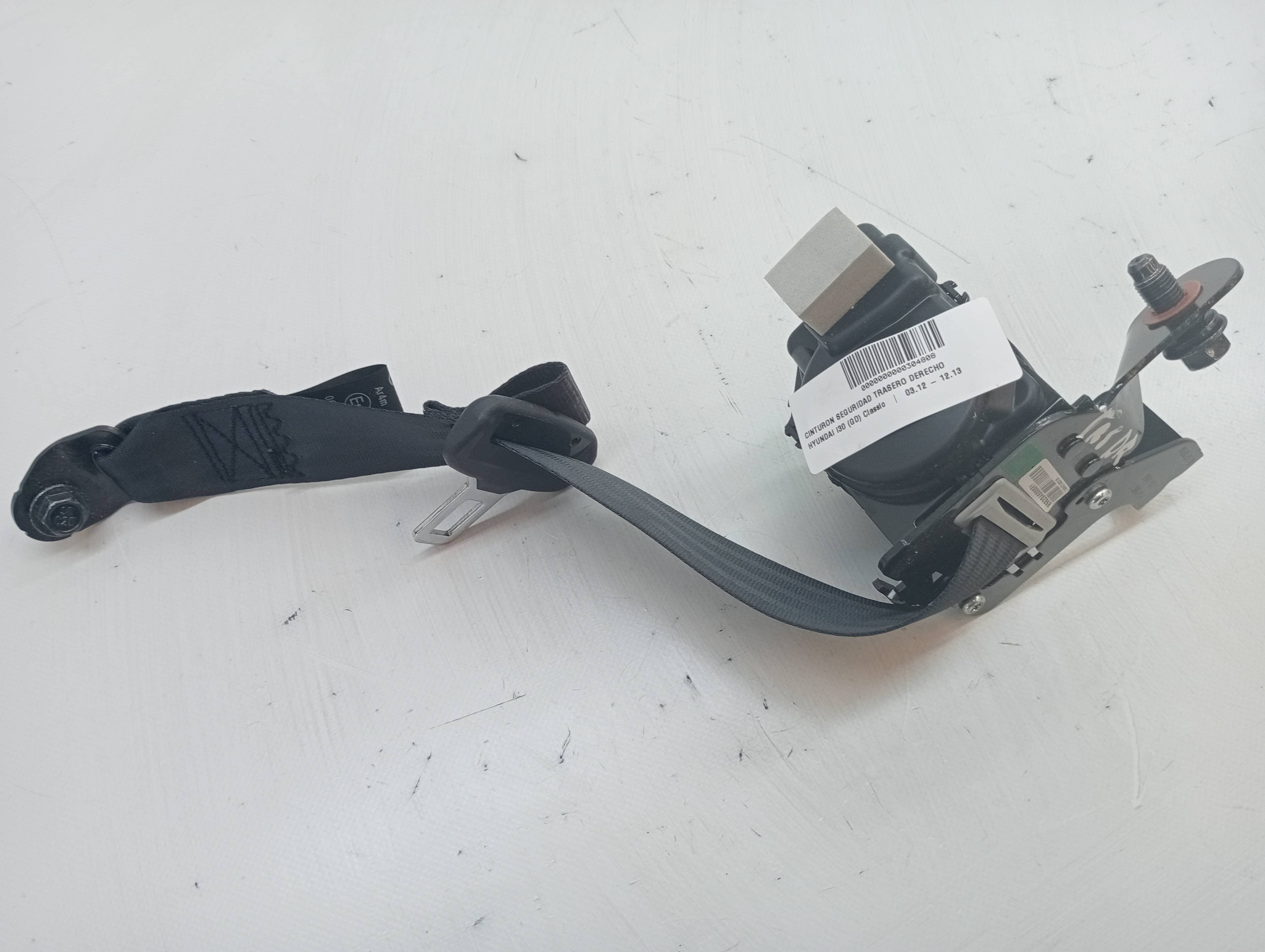 Cinturon seguridad trasero derecho HYUNDAI I30 (GD)