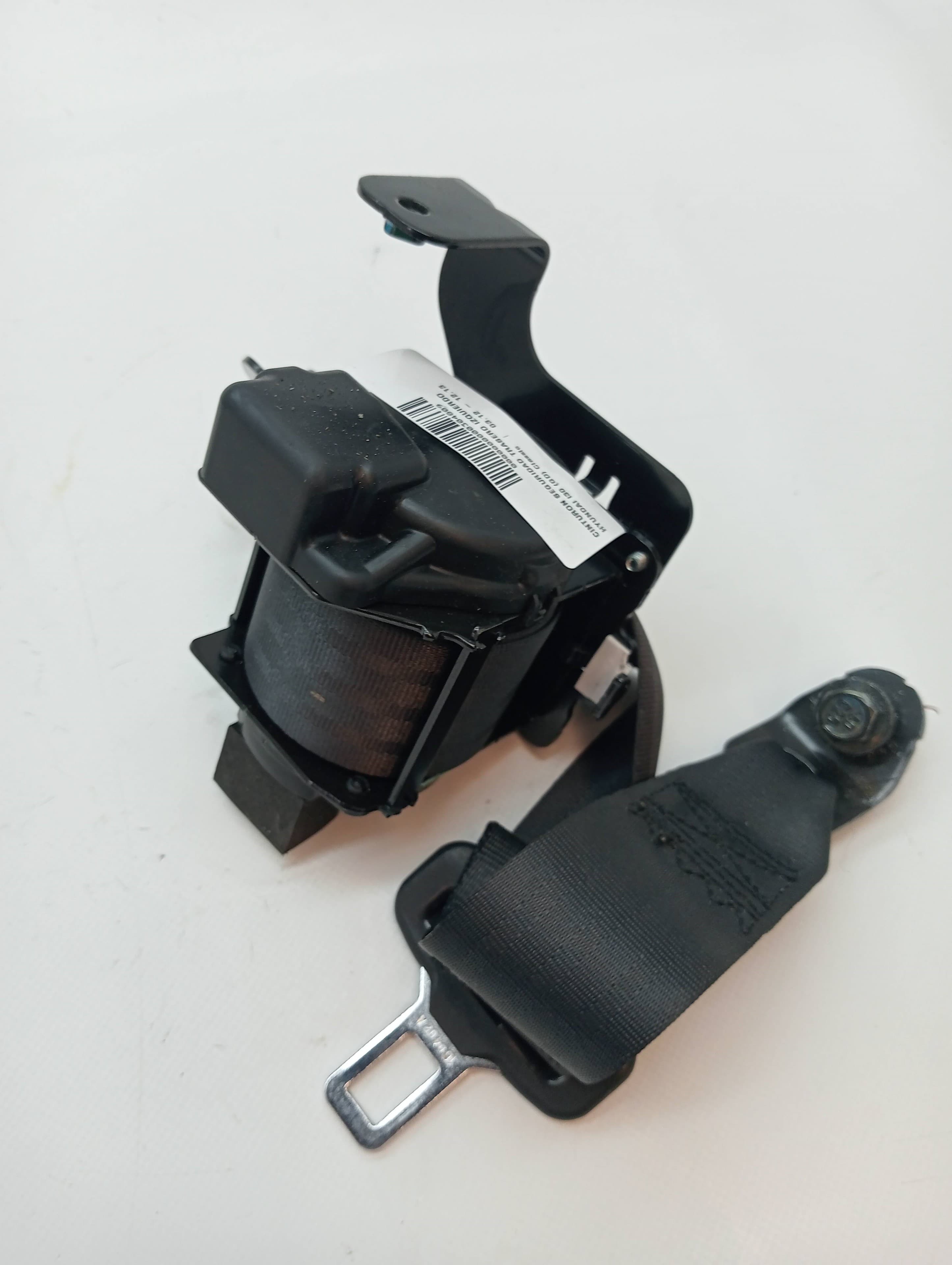 Cinturon seguridad trasero izquierdo HYUNDAI I30 (GD) 2