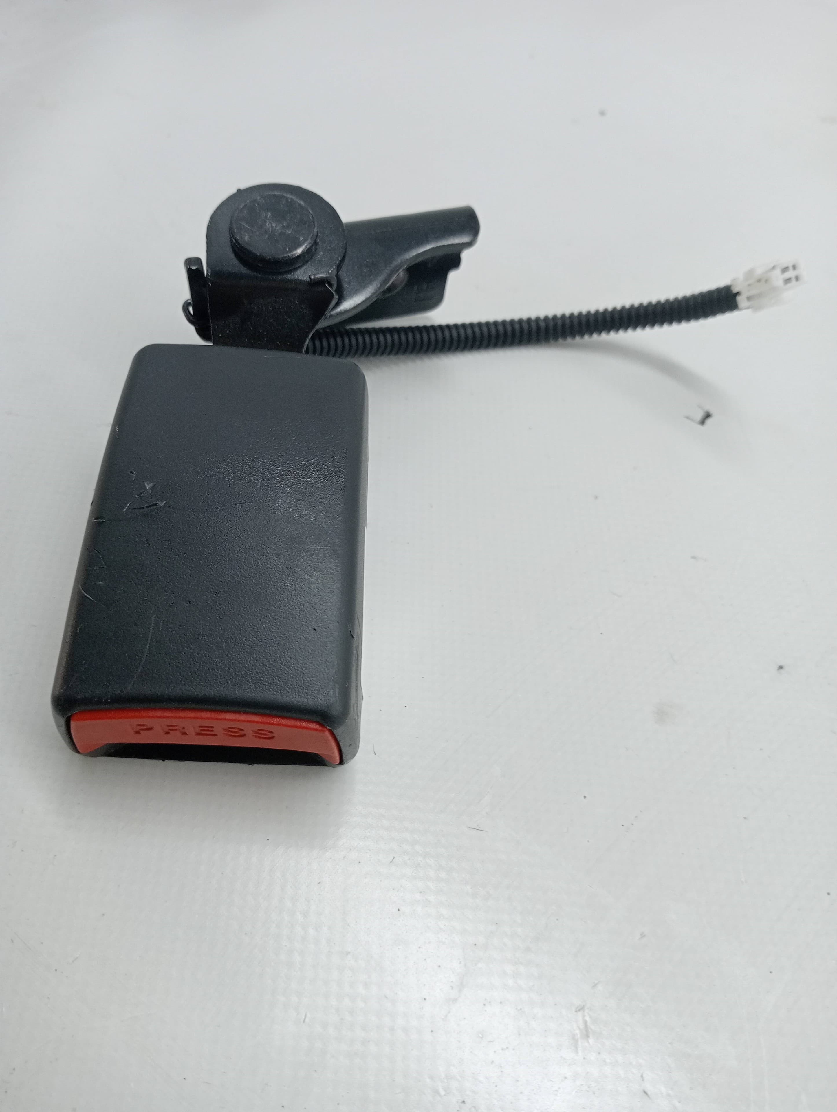 Enganche cinturon HYUNDAI I30 (GD) 2