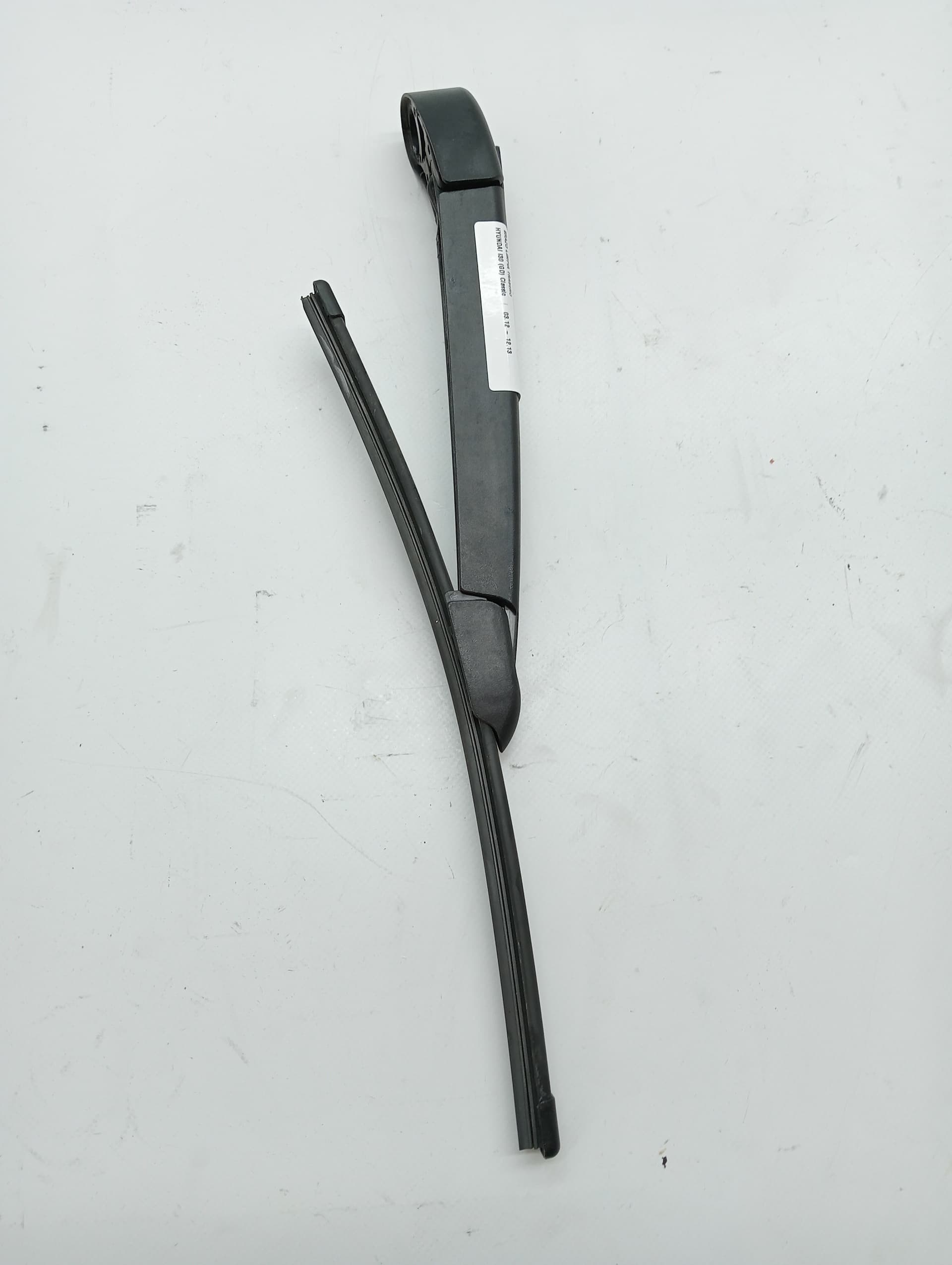 Brazo limpia trasero HYUNDAI I30 (GD)