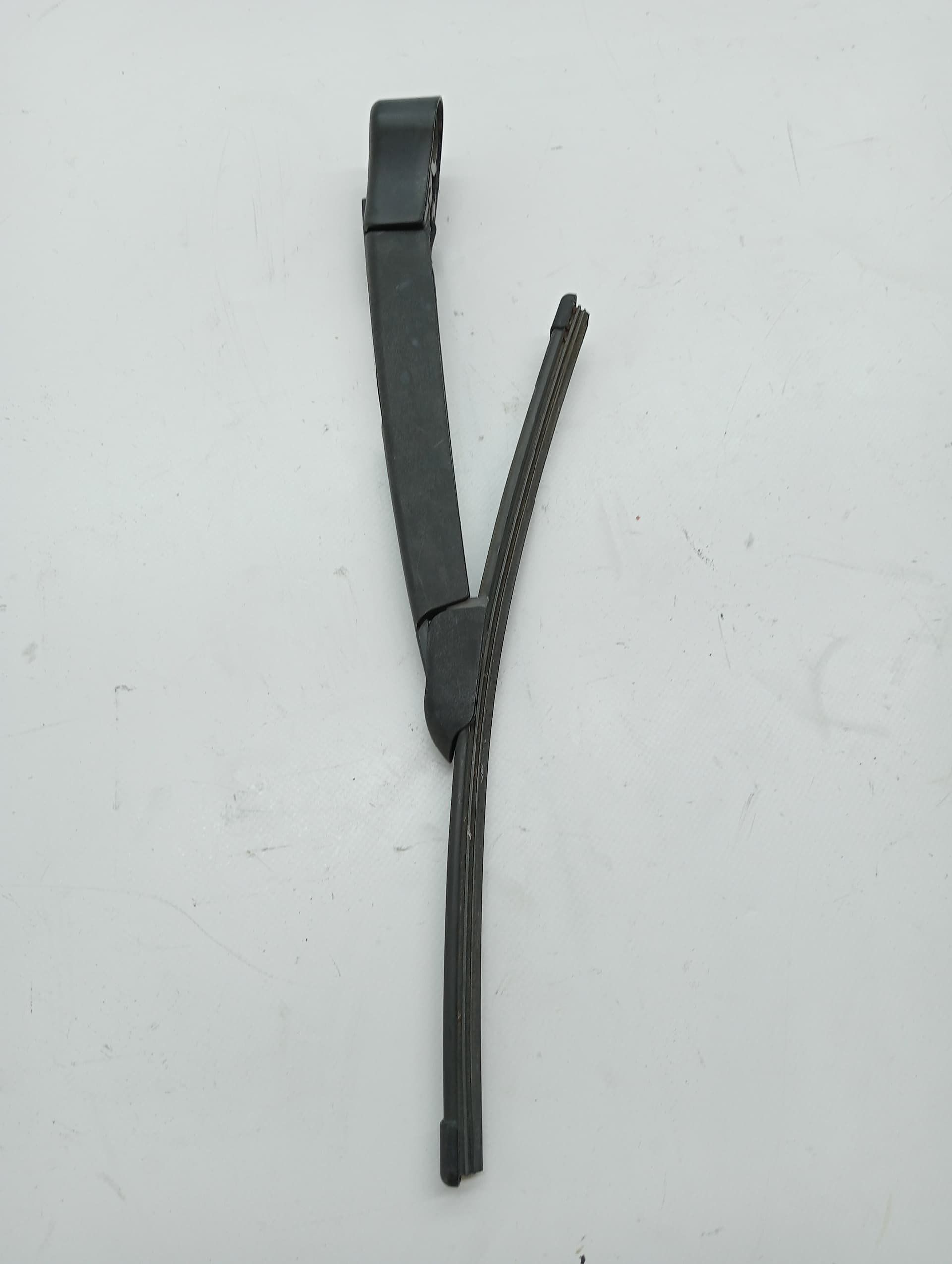 Brazo limpia trasero HYUNDAI I30 (GD) 3