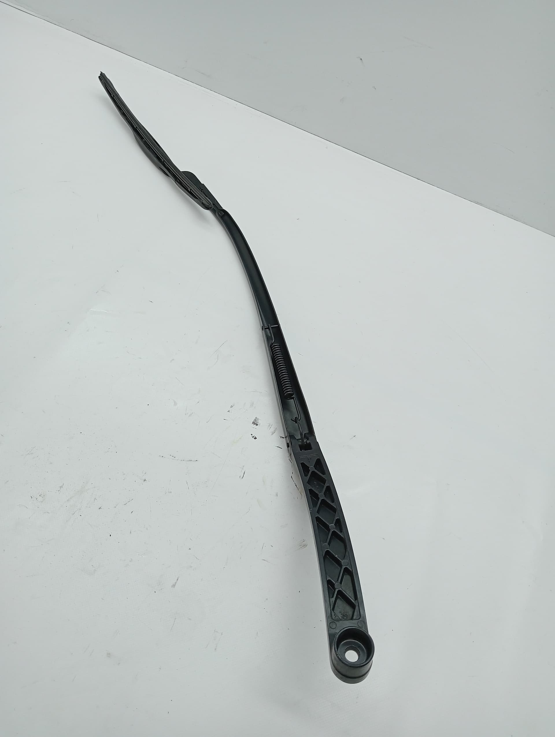 Brazo limpia delantero derecho HYUNDAI I30 (GD) 2