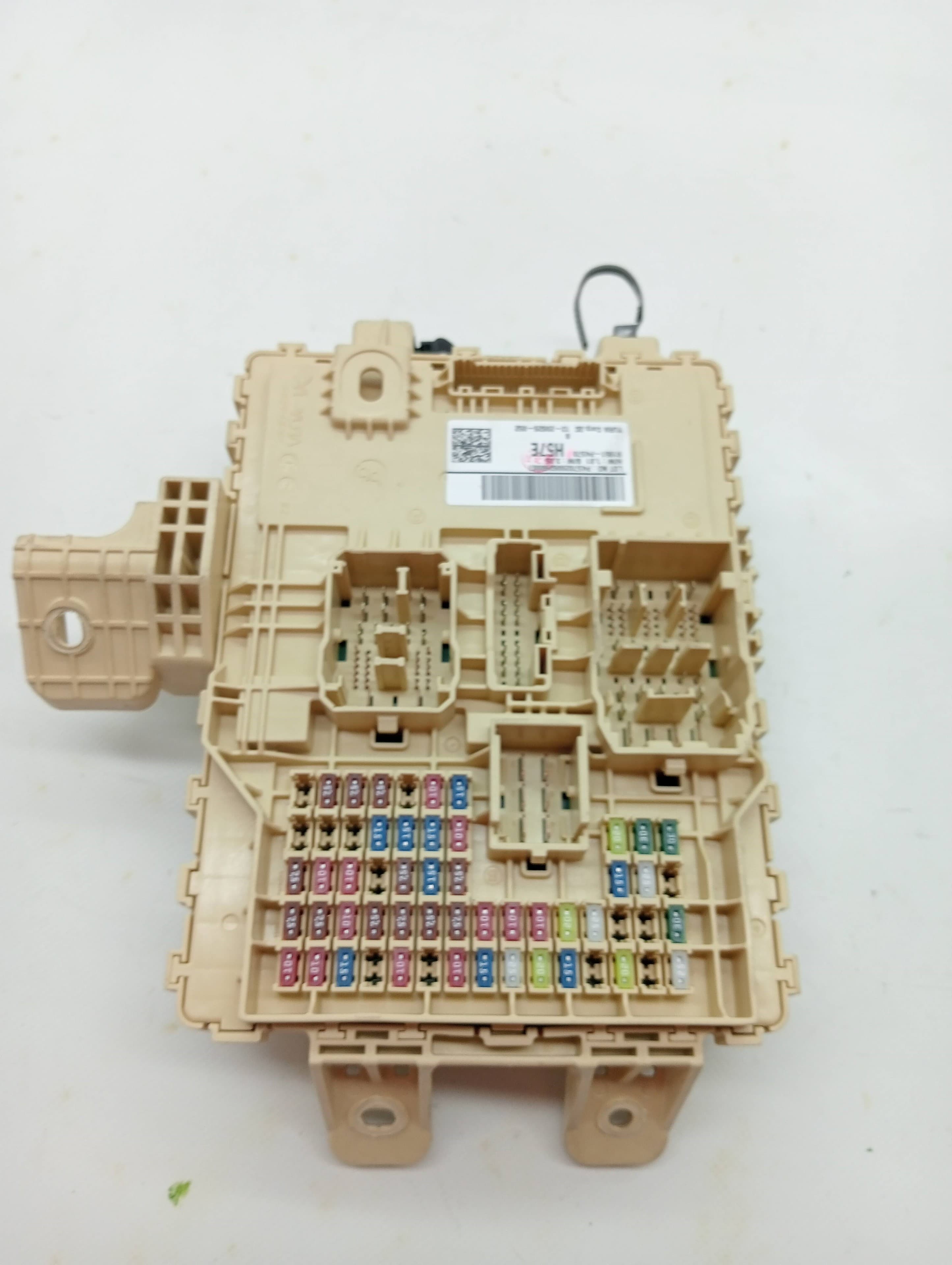 Caja reles / fusibles KIA SORENTO ()